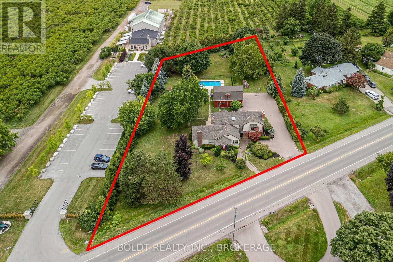 468 LAKESHORE ROAD