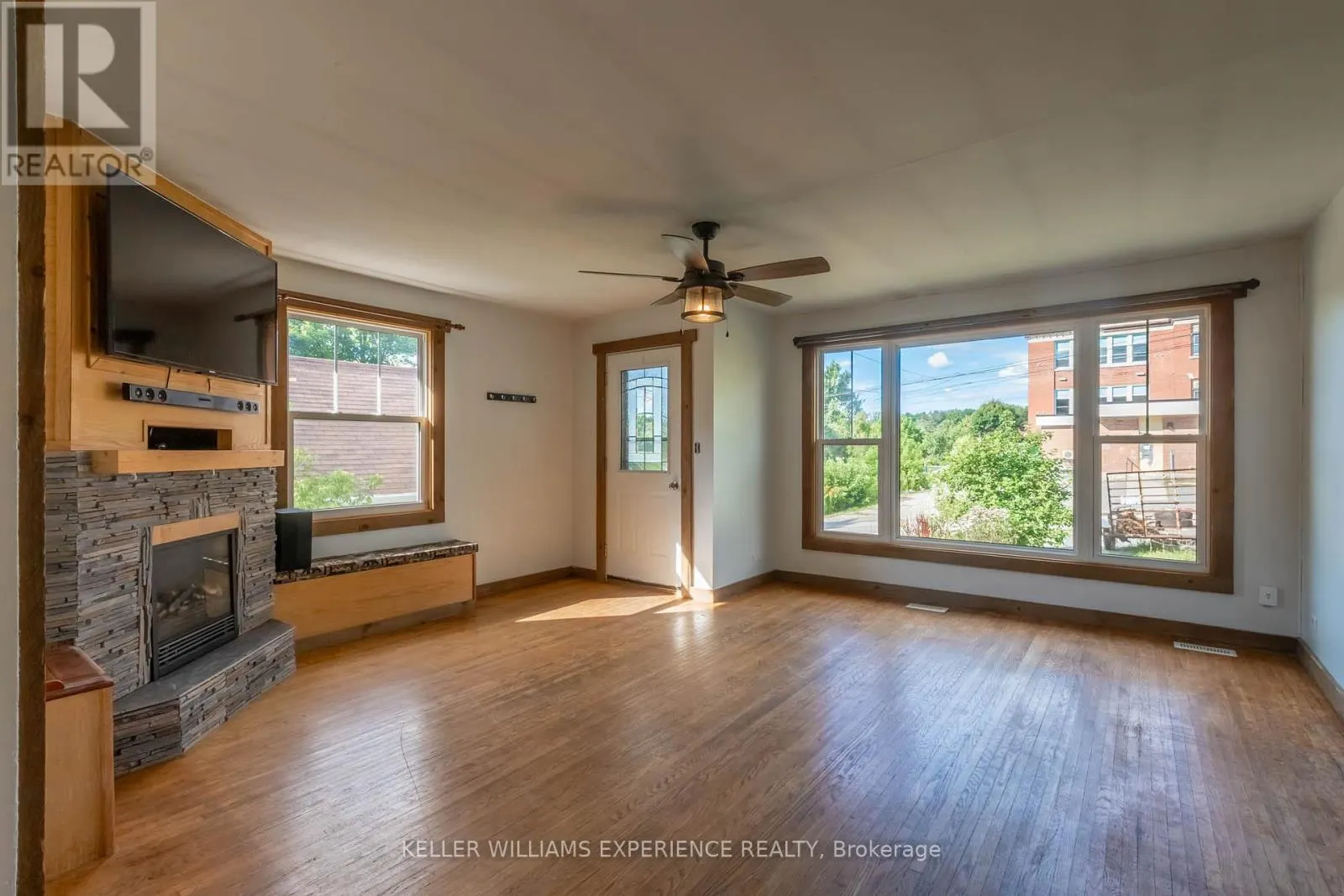 2 MEADOW STREET