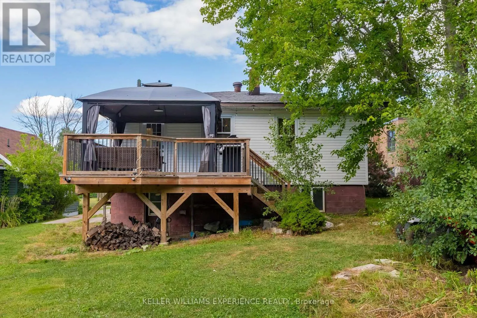 2 MEADOW STREET