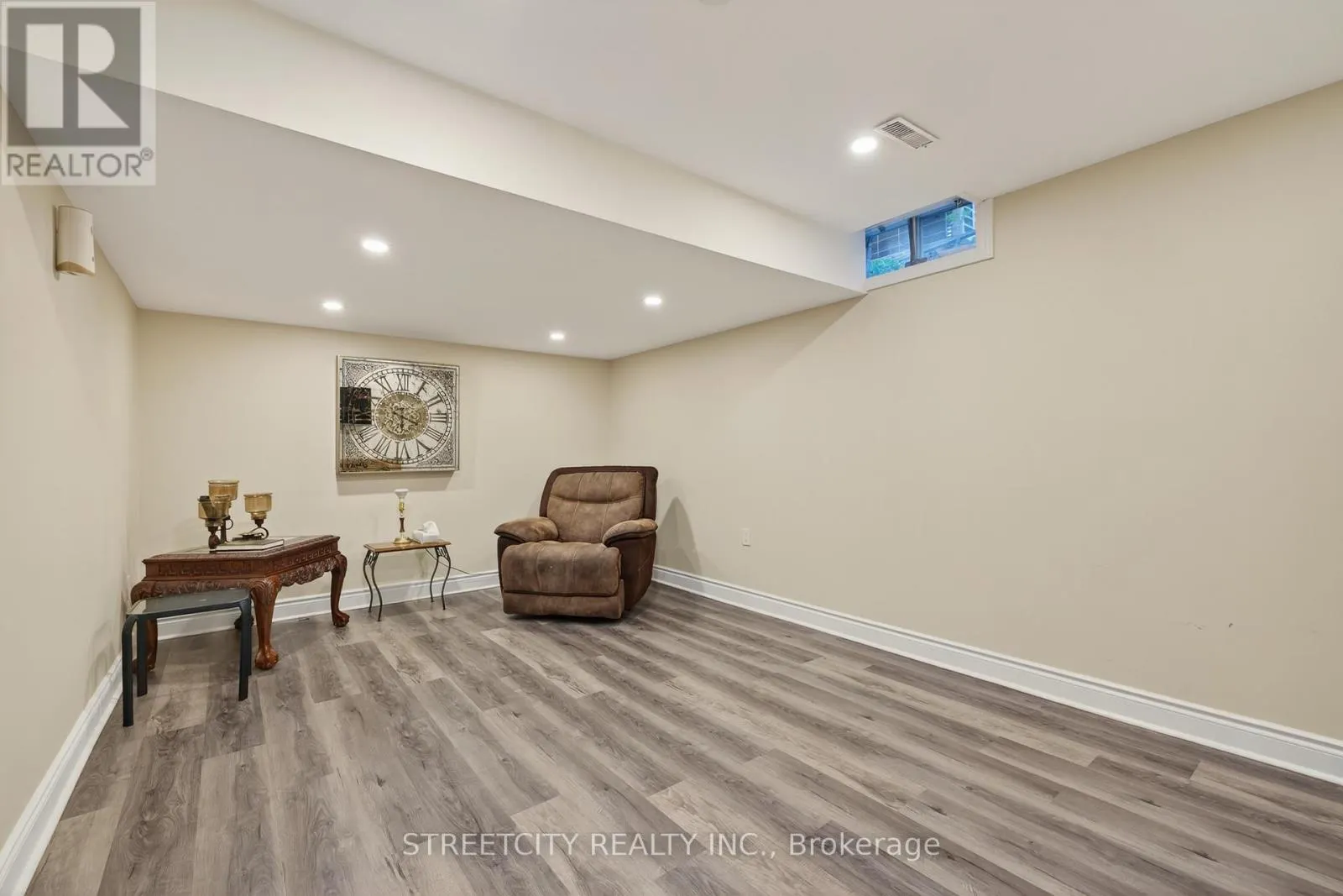 342 FERNDALE AVENUE