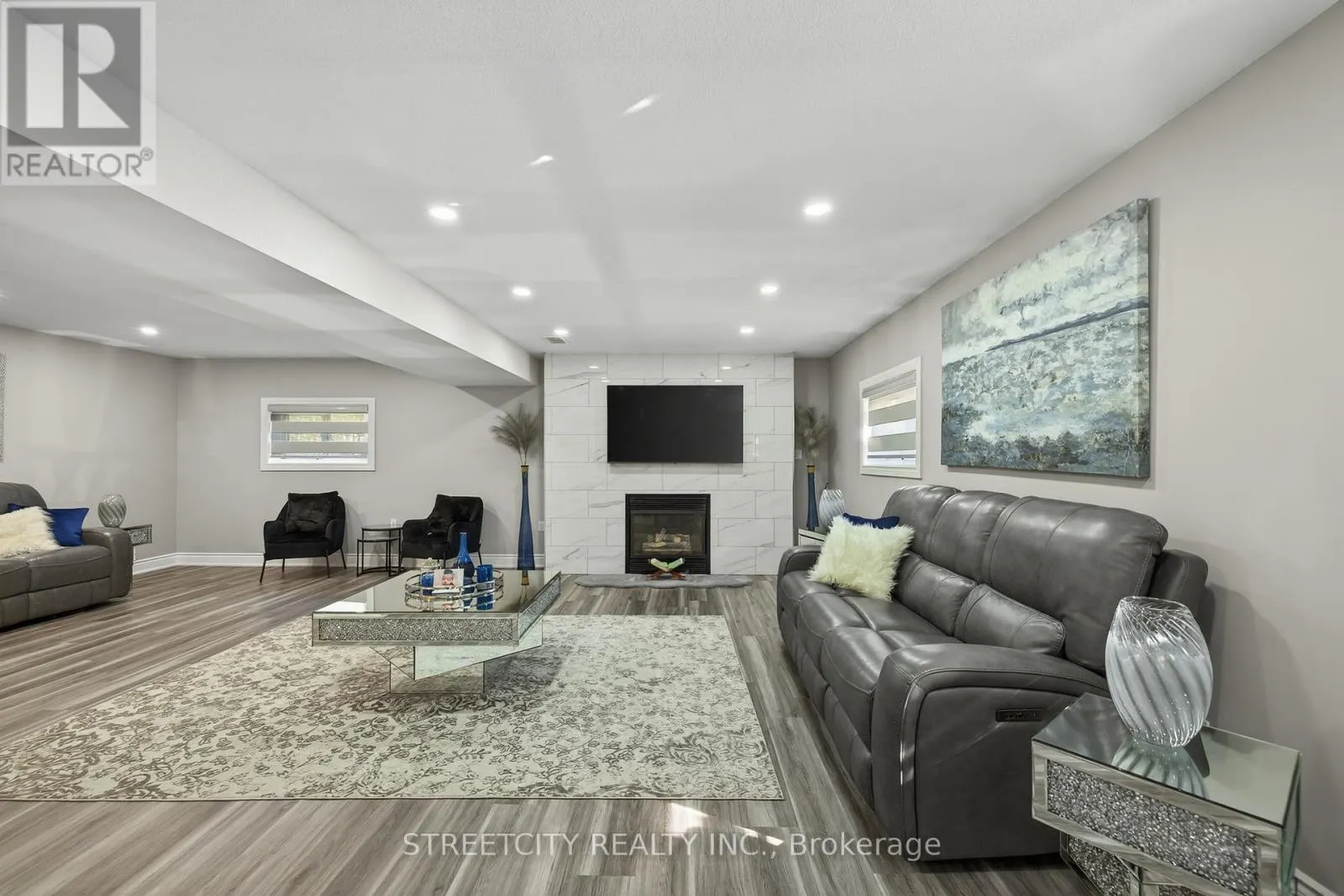 342 FERNDALE AVENUE