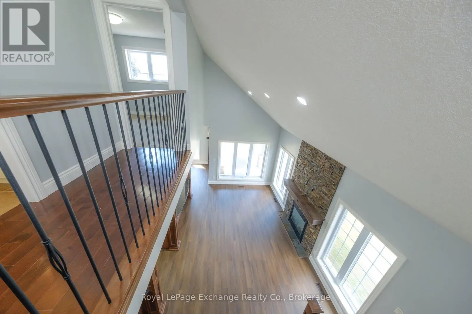 310 WIECK BOULEVARD