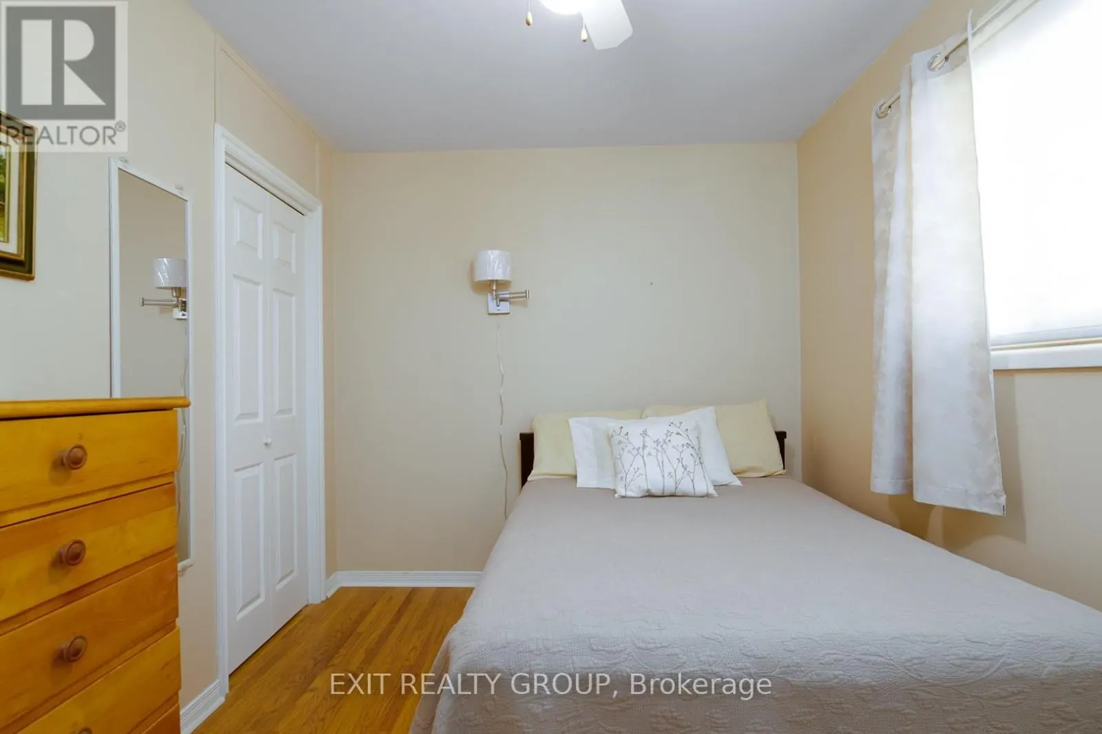31 LEXINGTON CRESCENT