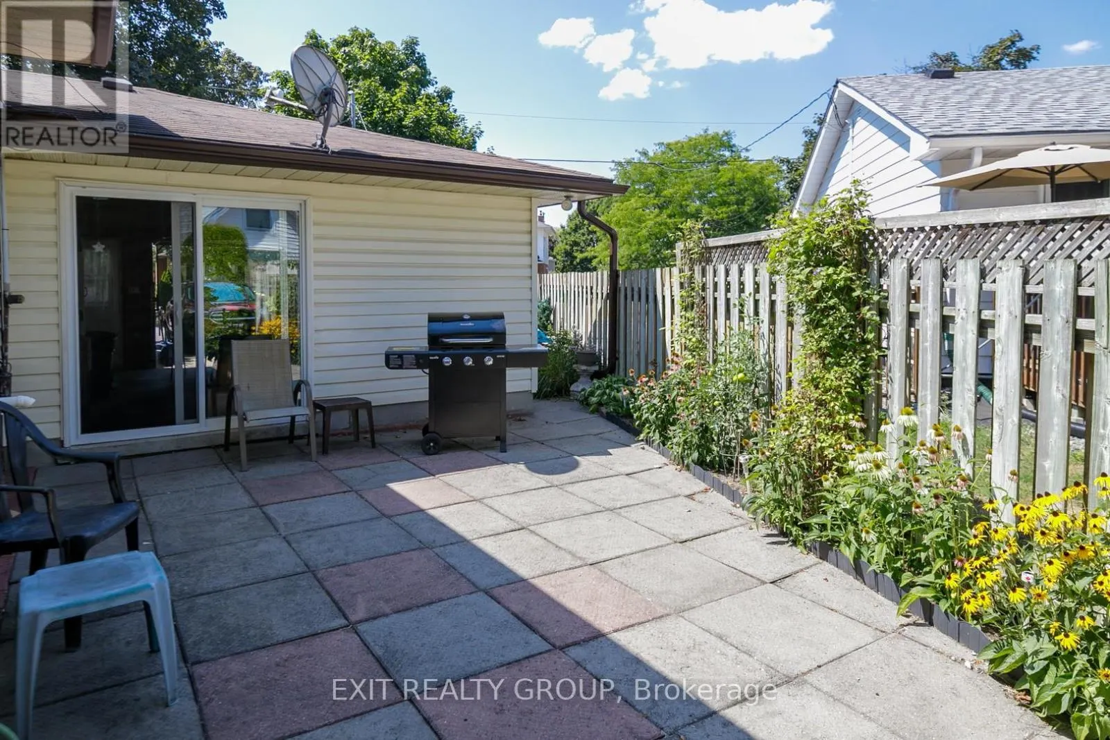31 LEXINGTON CRESCENT