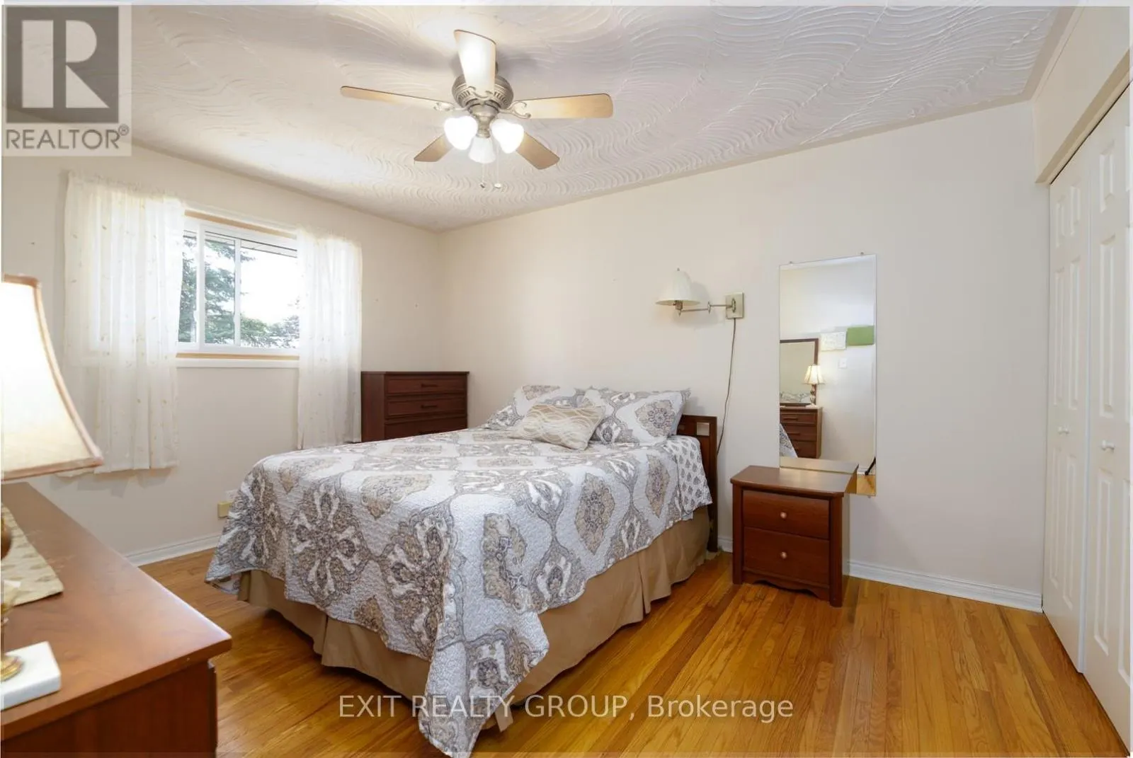 31 LEXINGTON CRESCENT