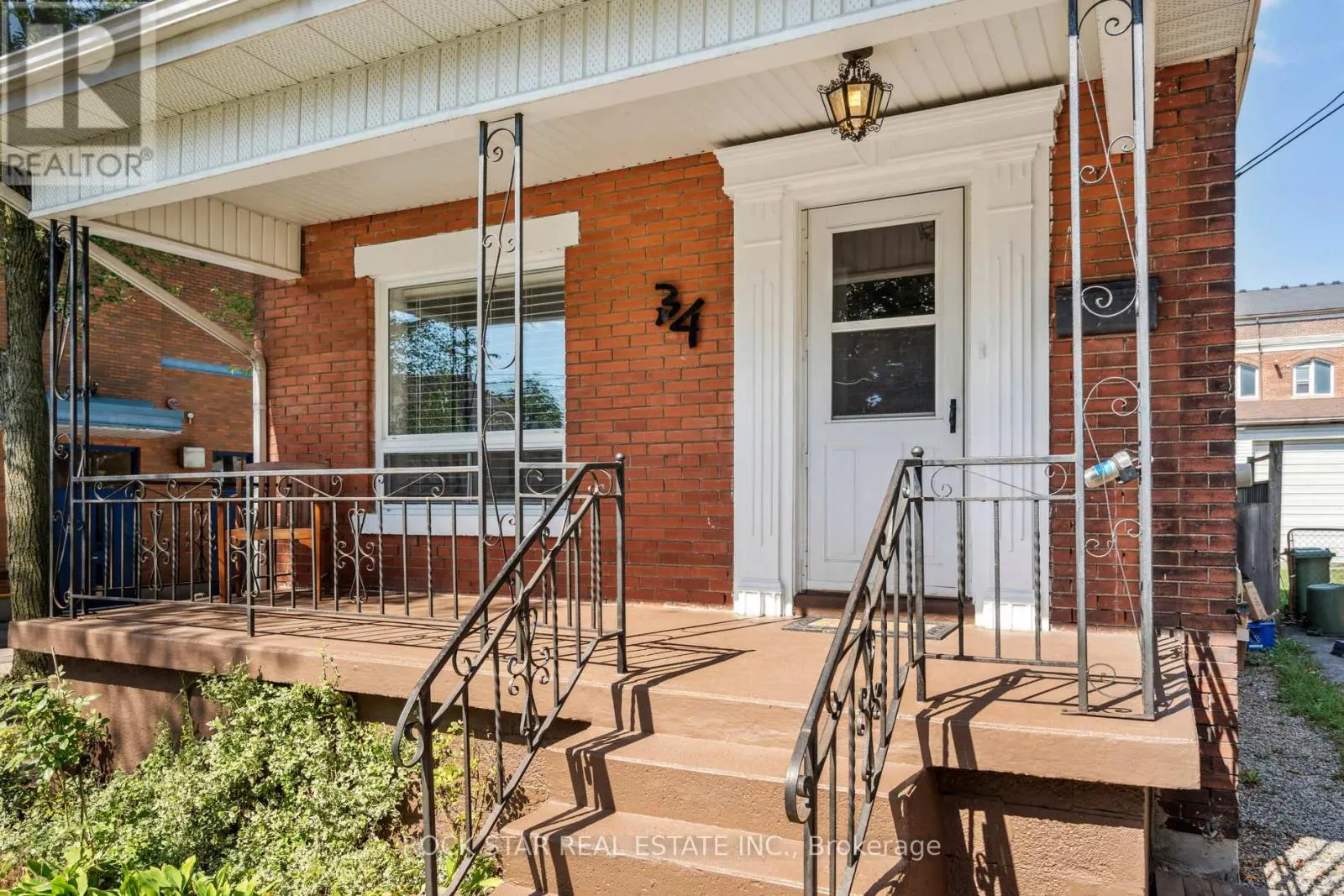 34 CLIFF AVENUE