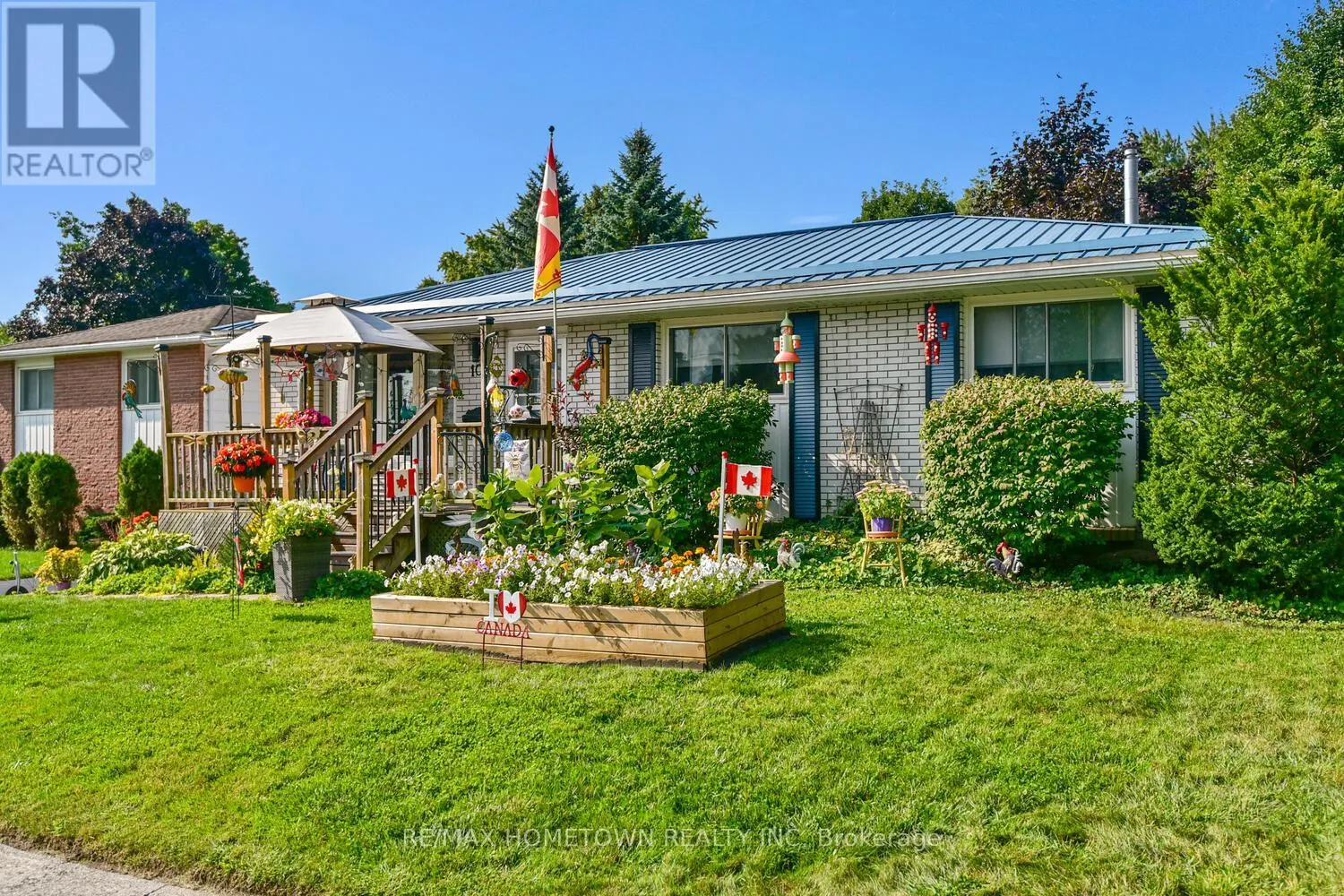 100 WINDSOR DRIVE