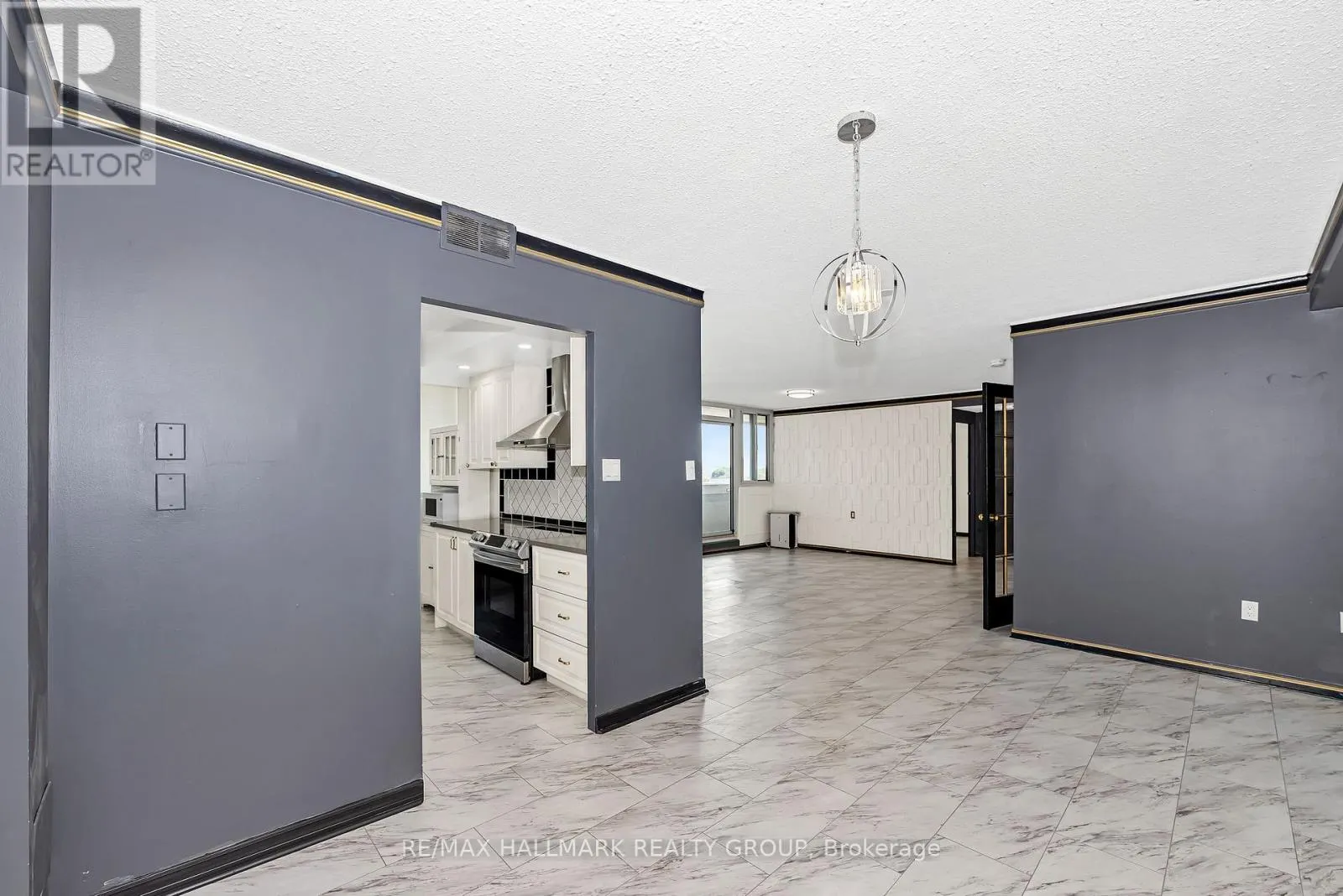 908 - 500 LAURIER AVENUE W