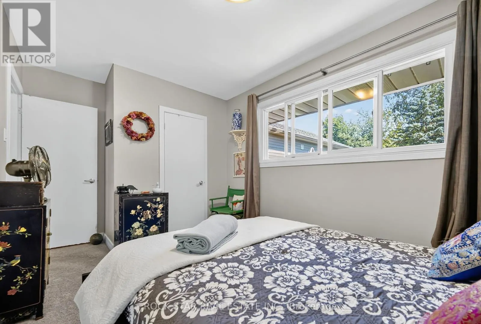 364 BEACHWOOD AVENUE