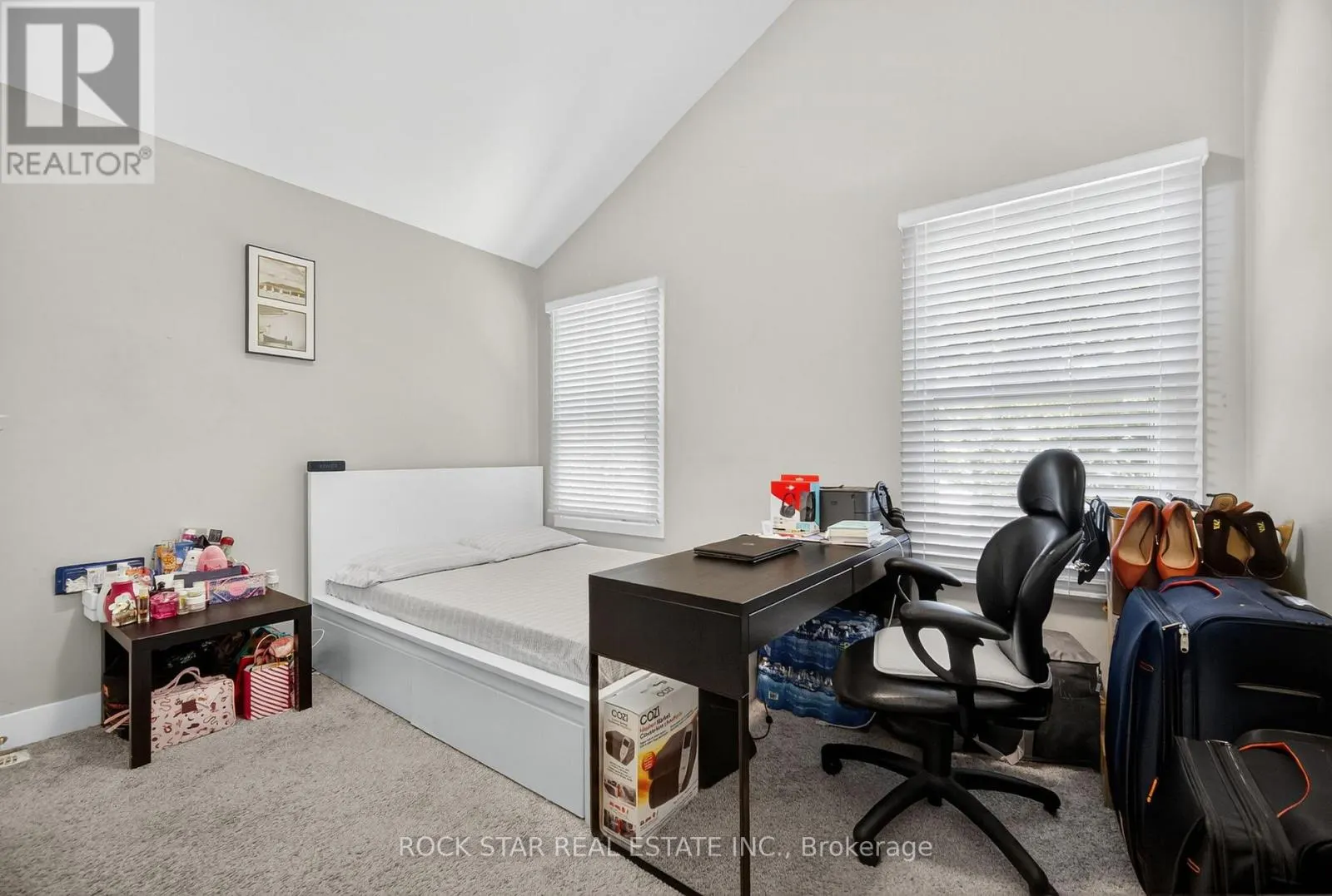 364 BEACHWOOD AVENUE