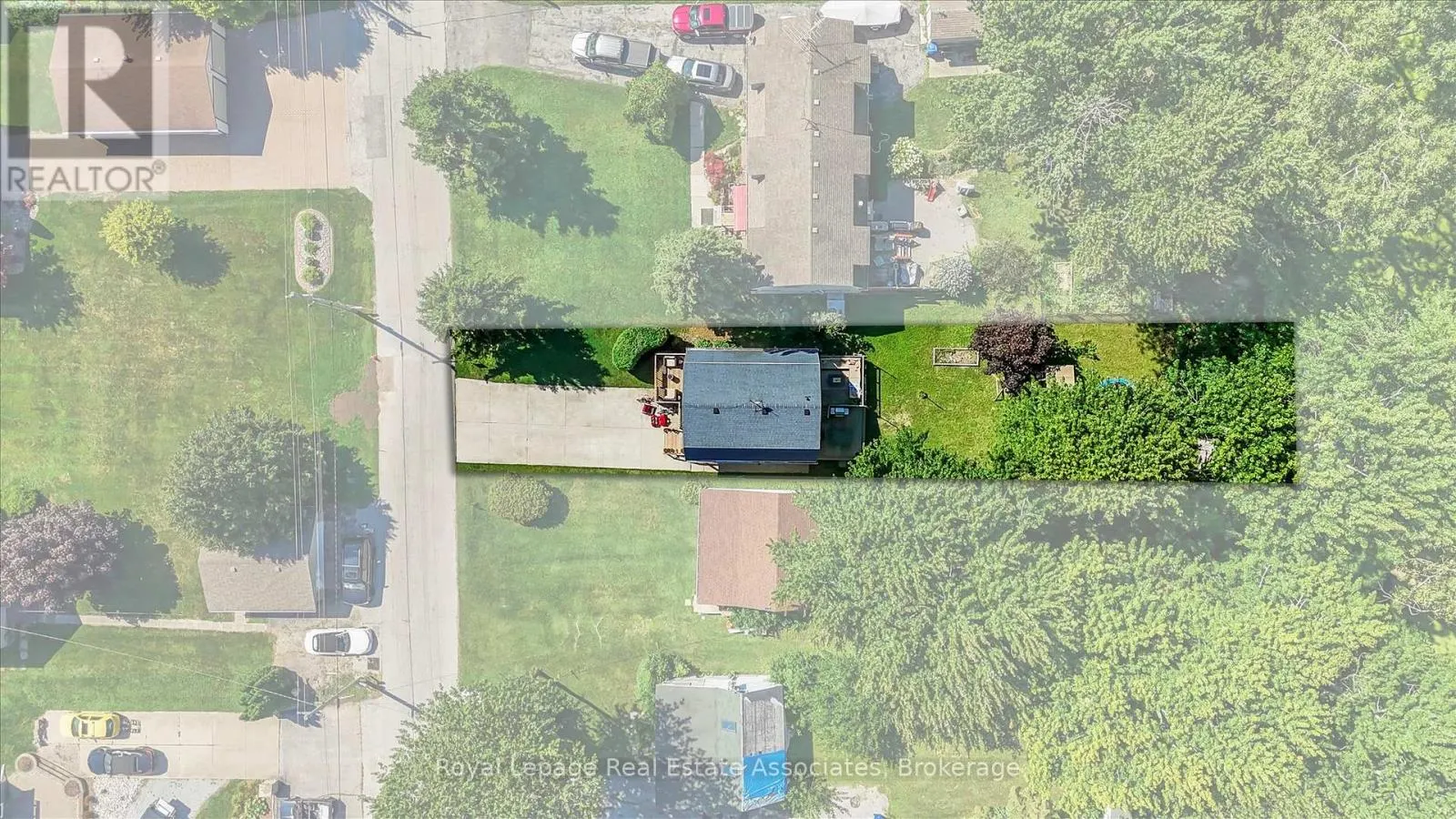 374 LAKEWOOD DRIVE N