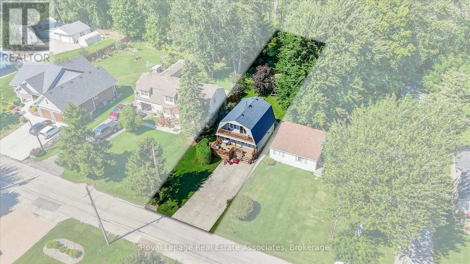 374 LAKEWOOD DRIVE N