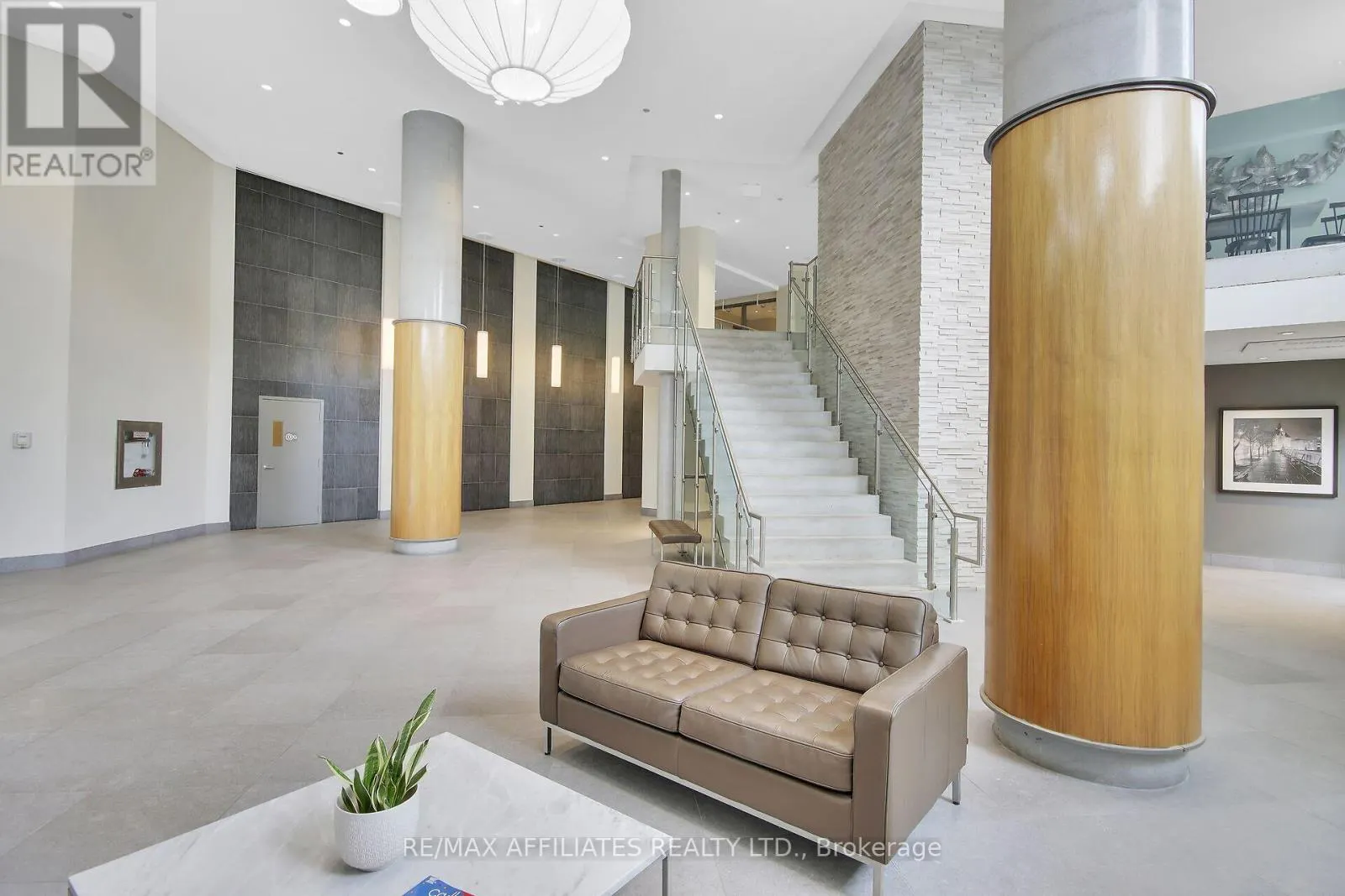310-B - 7 MARQUETTE AVENUE