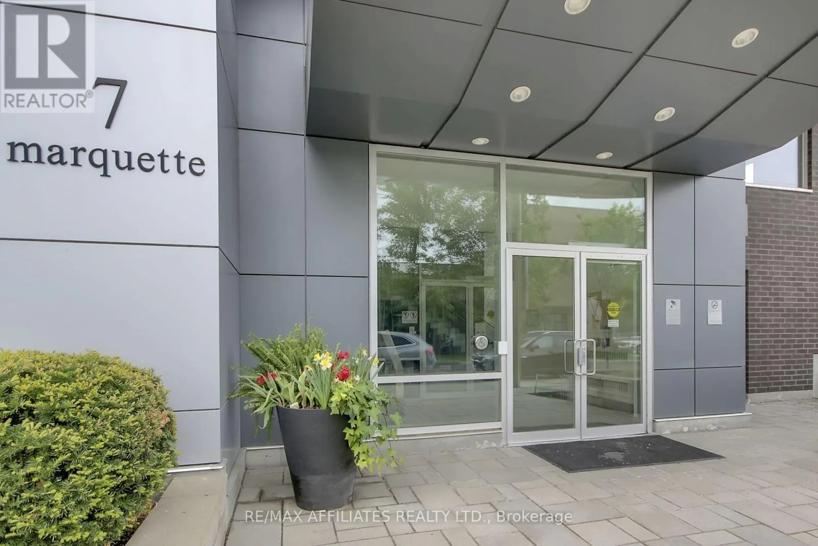 310-B - 7 MARQUETTE AVENUE