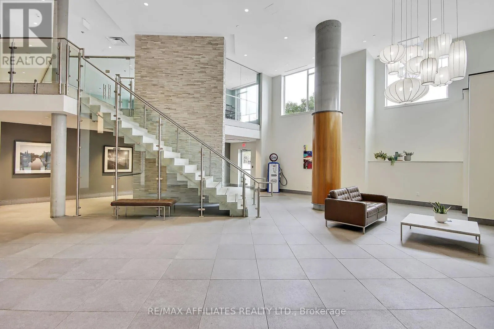 310-B - 7 MARQUETTE AVENUE