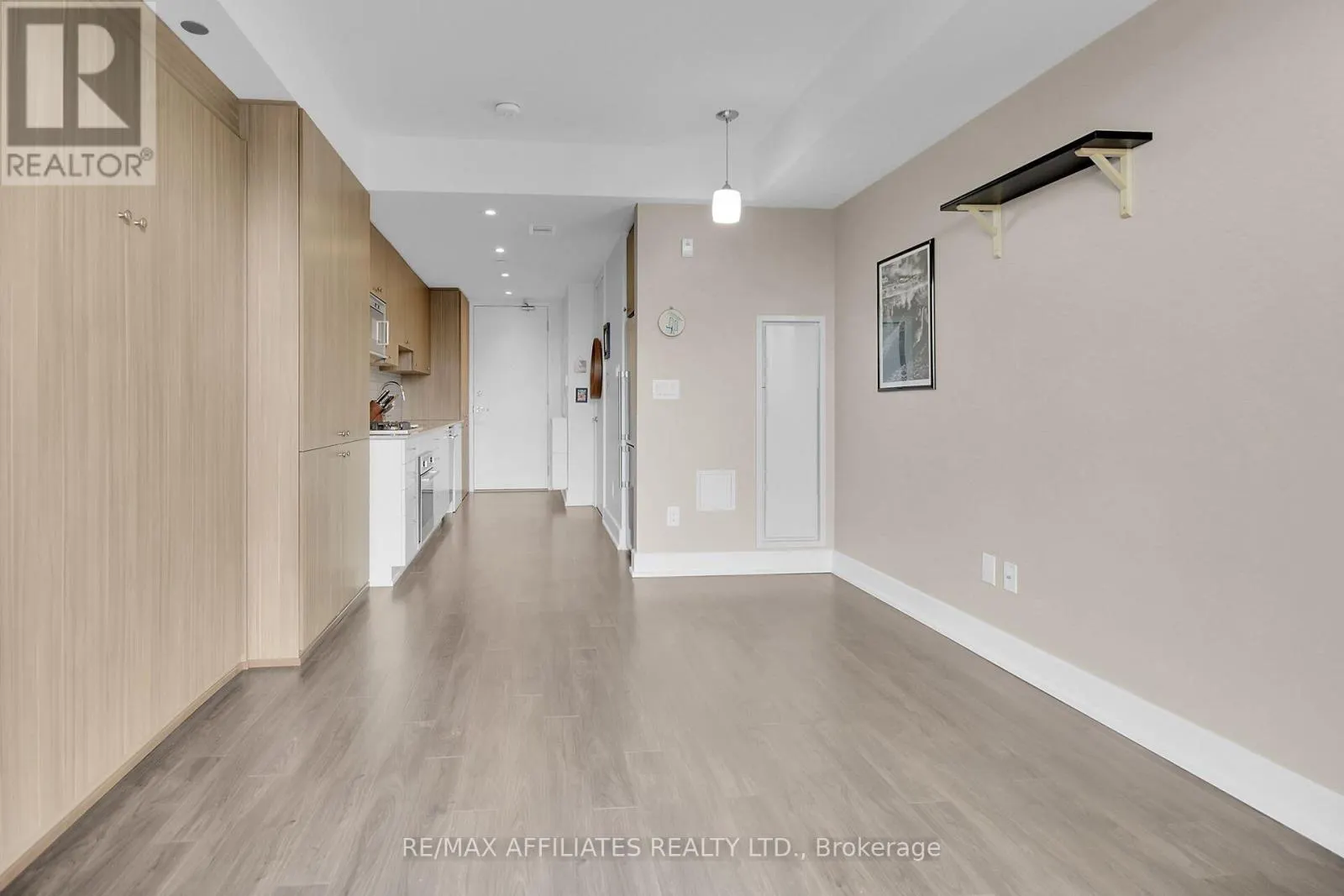 310-B - 7 MARQUETTE AVENUE