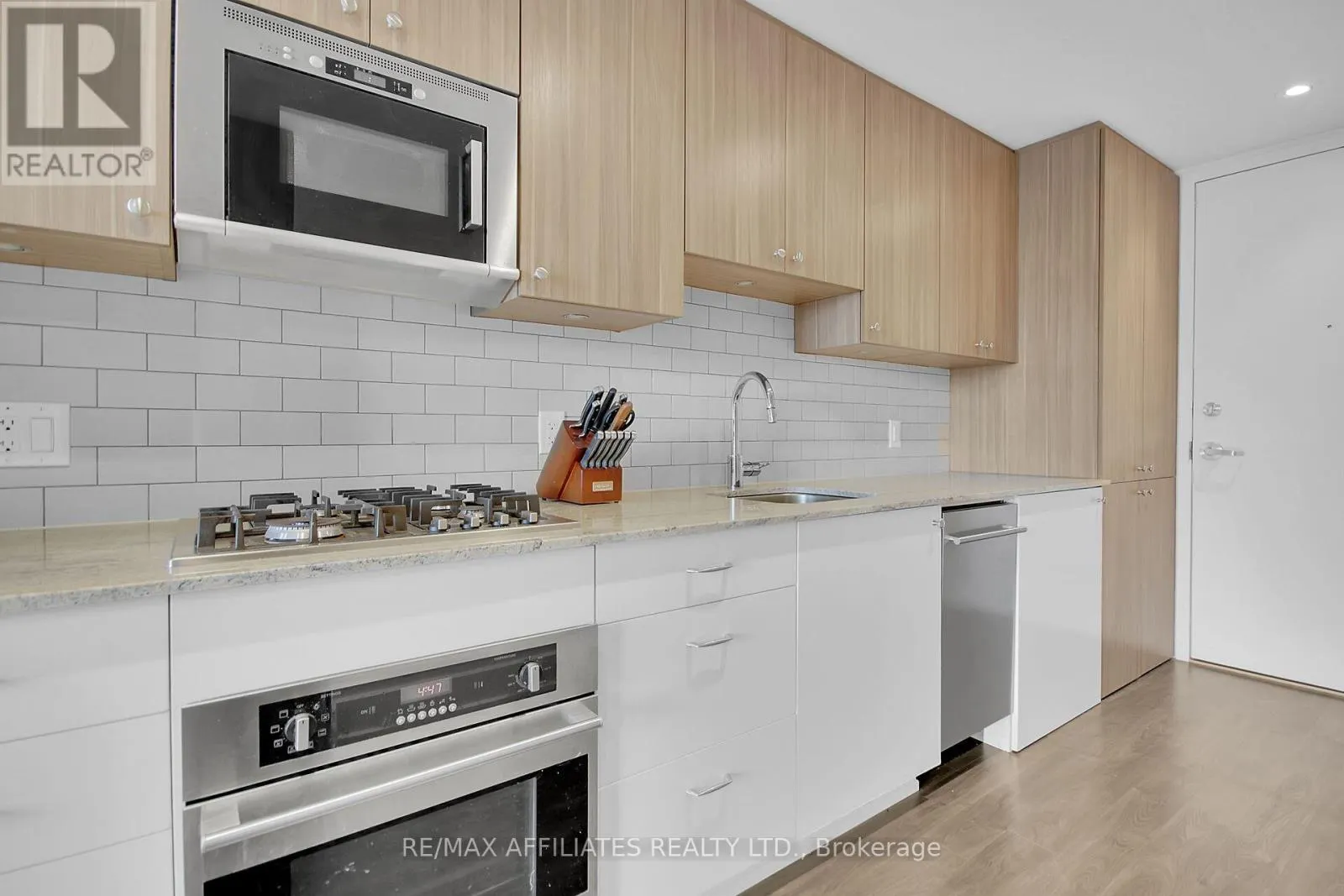 310-B - 7 MARQUETTE AVENUE