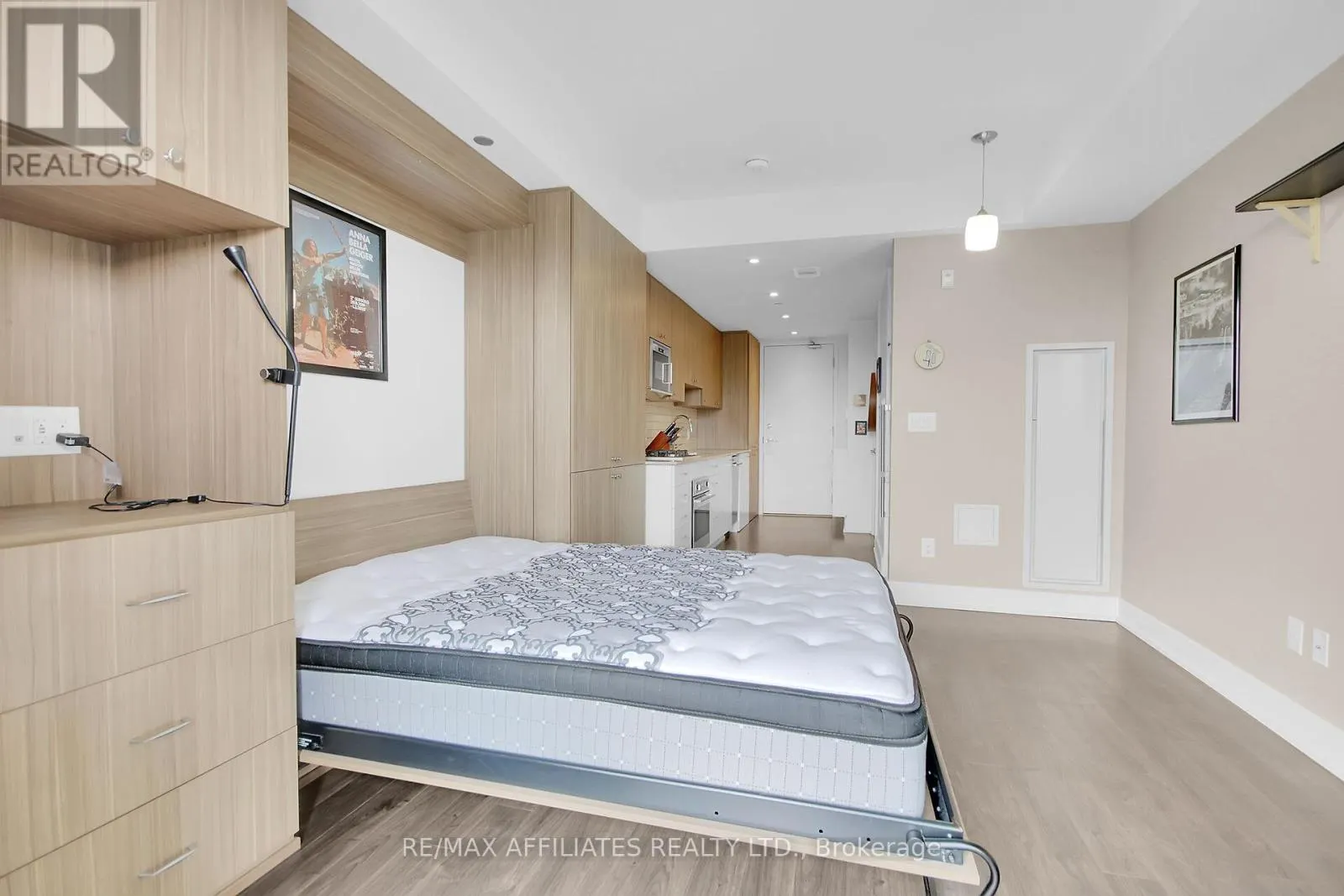 310-B - 7 MARQUETTE AVENUE