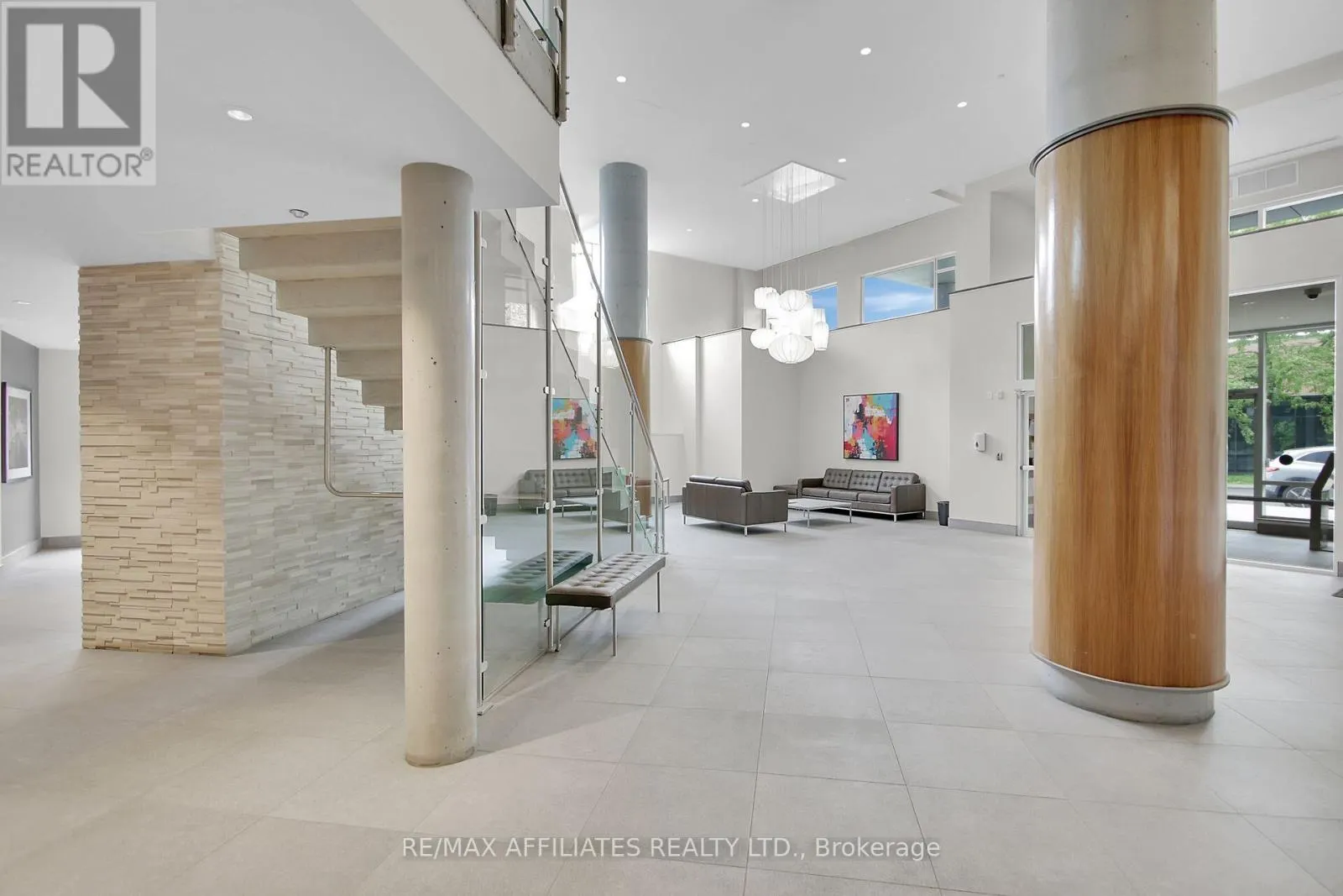 310-B - 7 MARQUETTE AVENUE