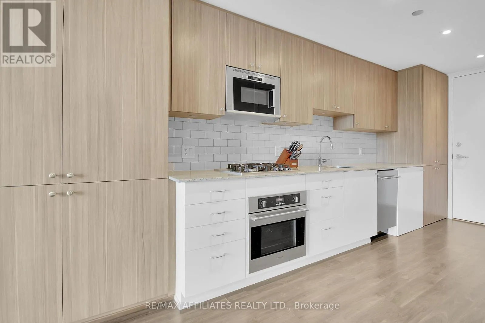 310-B - 7 MARQUETTE AVENUE