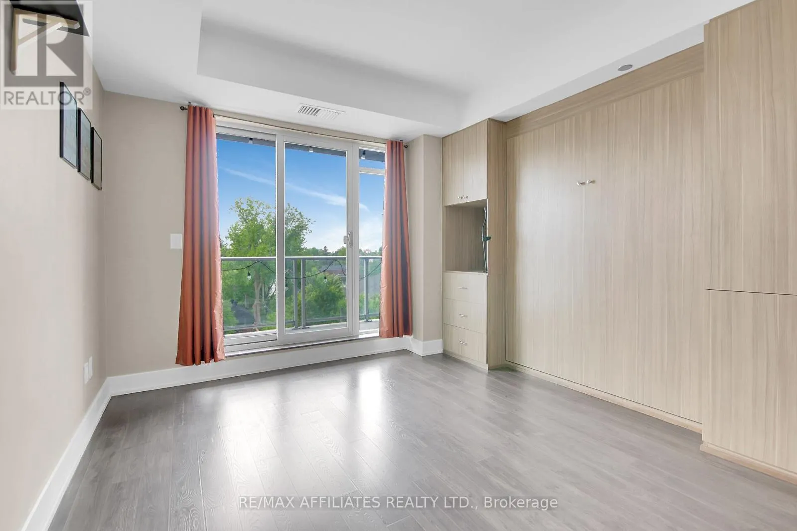 310-B - 7 MARQUETTE AVENUE
