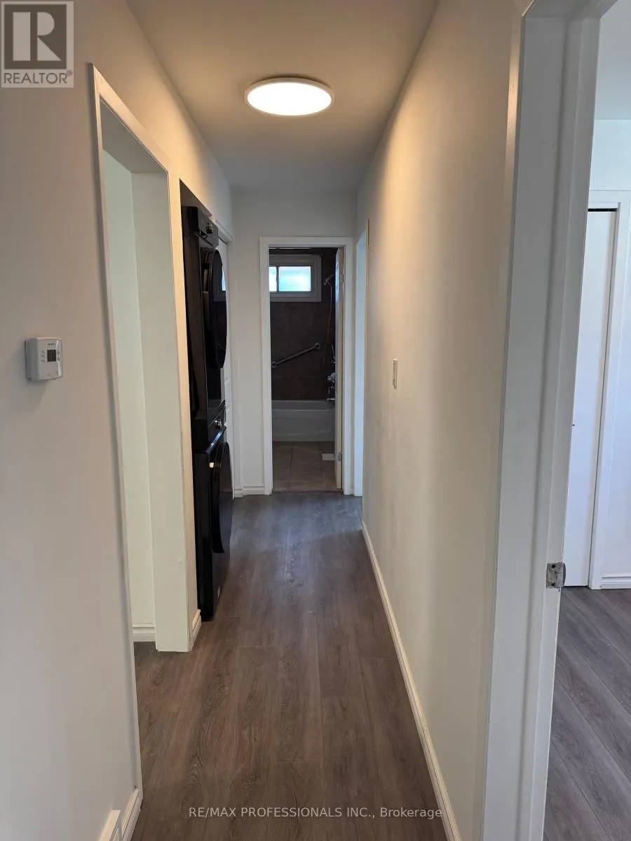 UPPER - 10 CINDY DRIVE