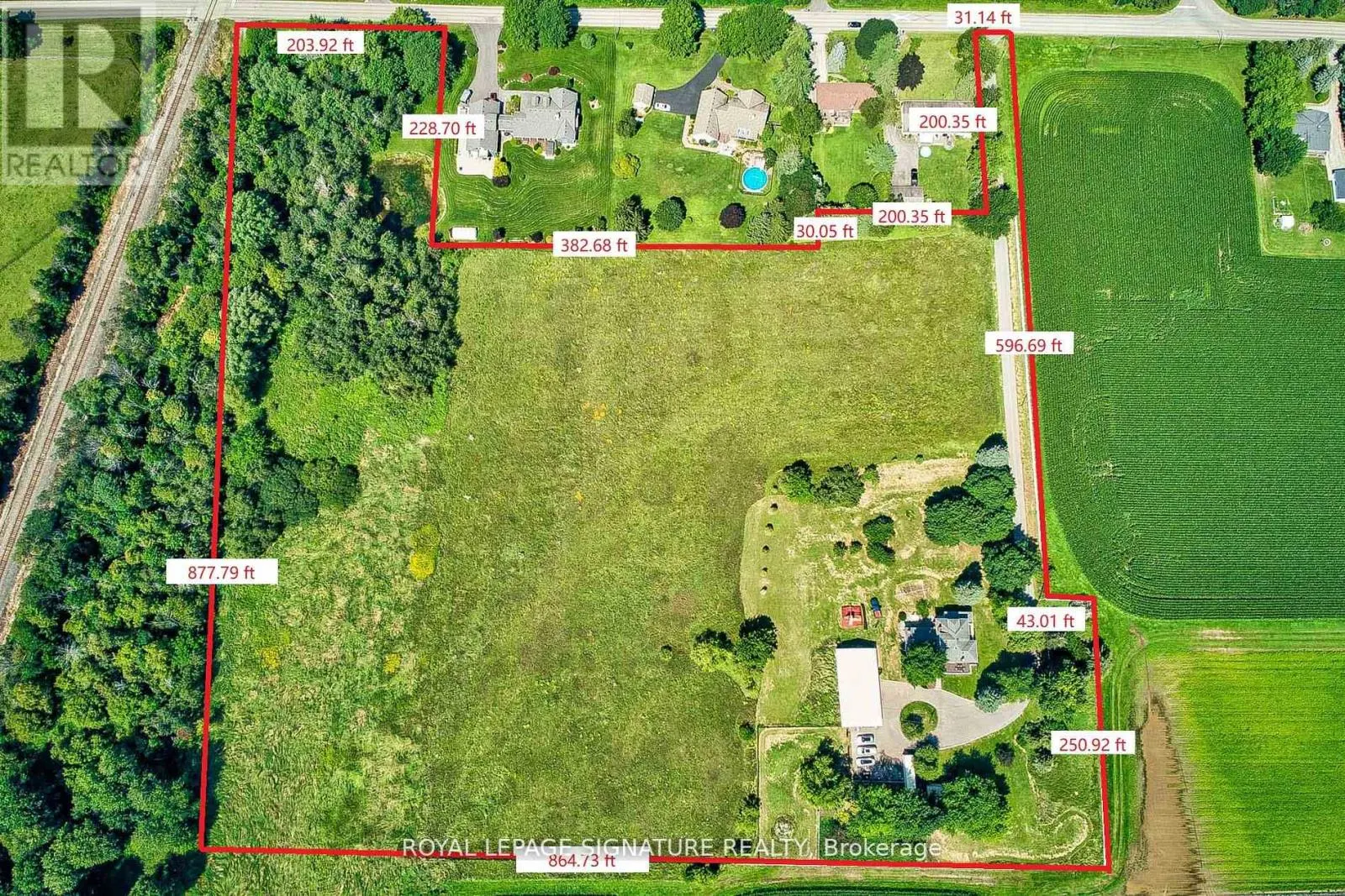 424 8TH CONCESSION ROAD E
