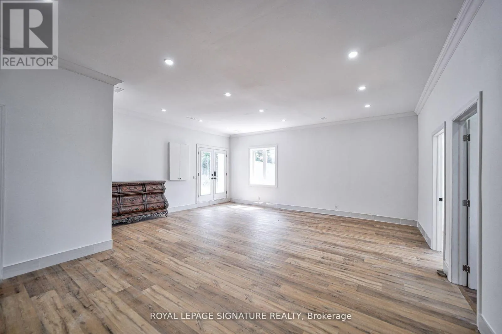 424 8TH CONCESSION ROAD E