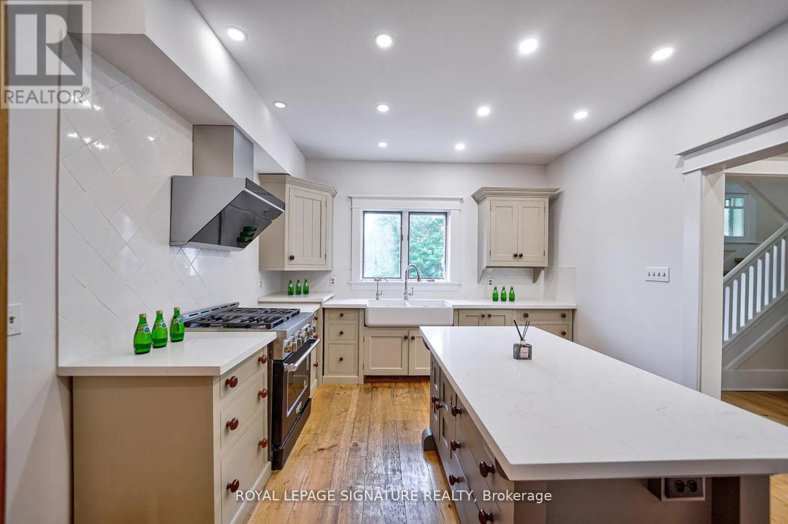 424 8TH CONCESSION ROAD E