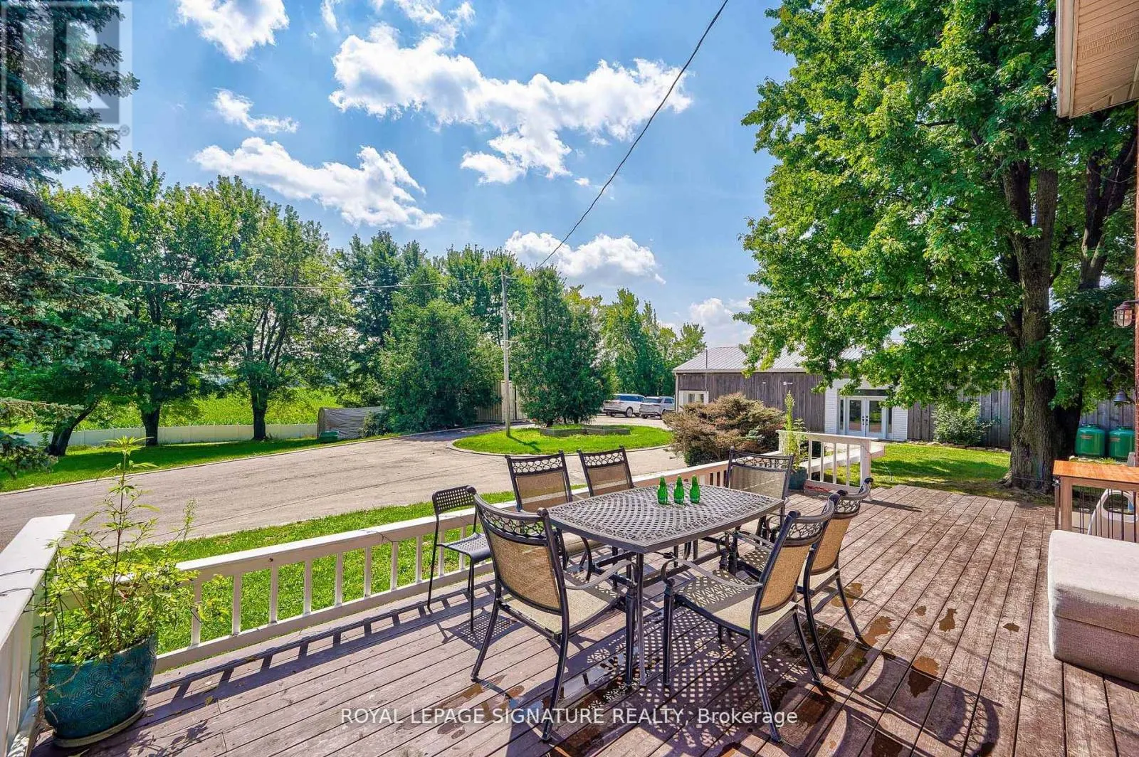 424 8TH CONCESSION ROAD E