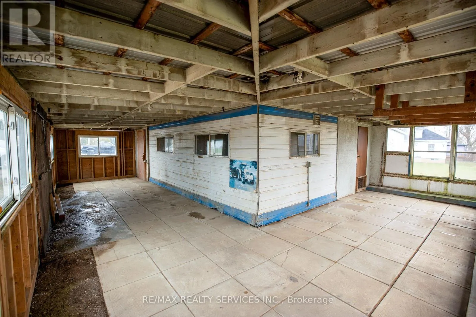 754328 HWY 53 ROAD