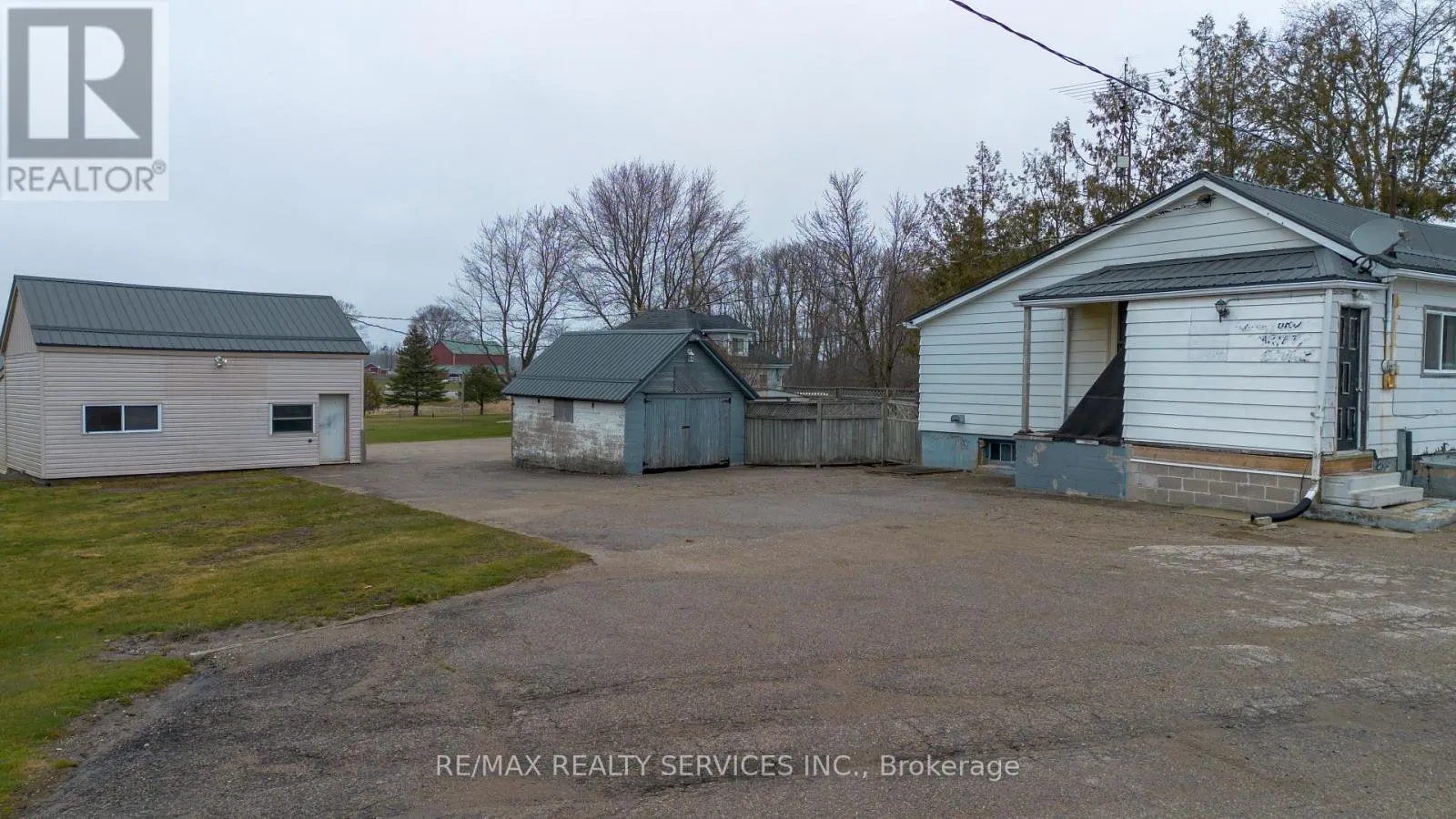 754328 HWY 53 ROAD