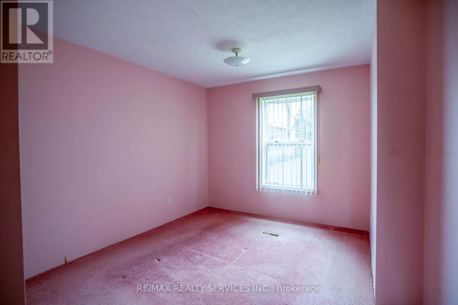 754328 HWY 53 ROAD