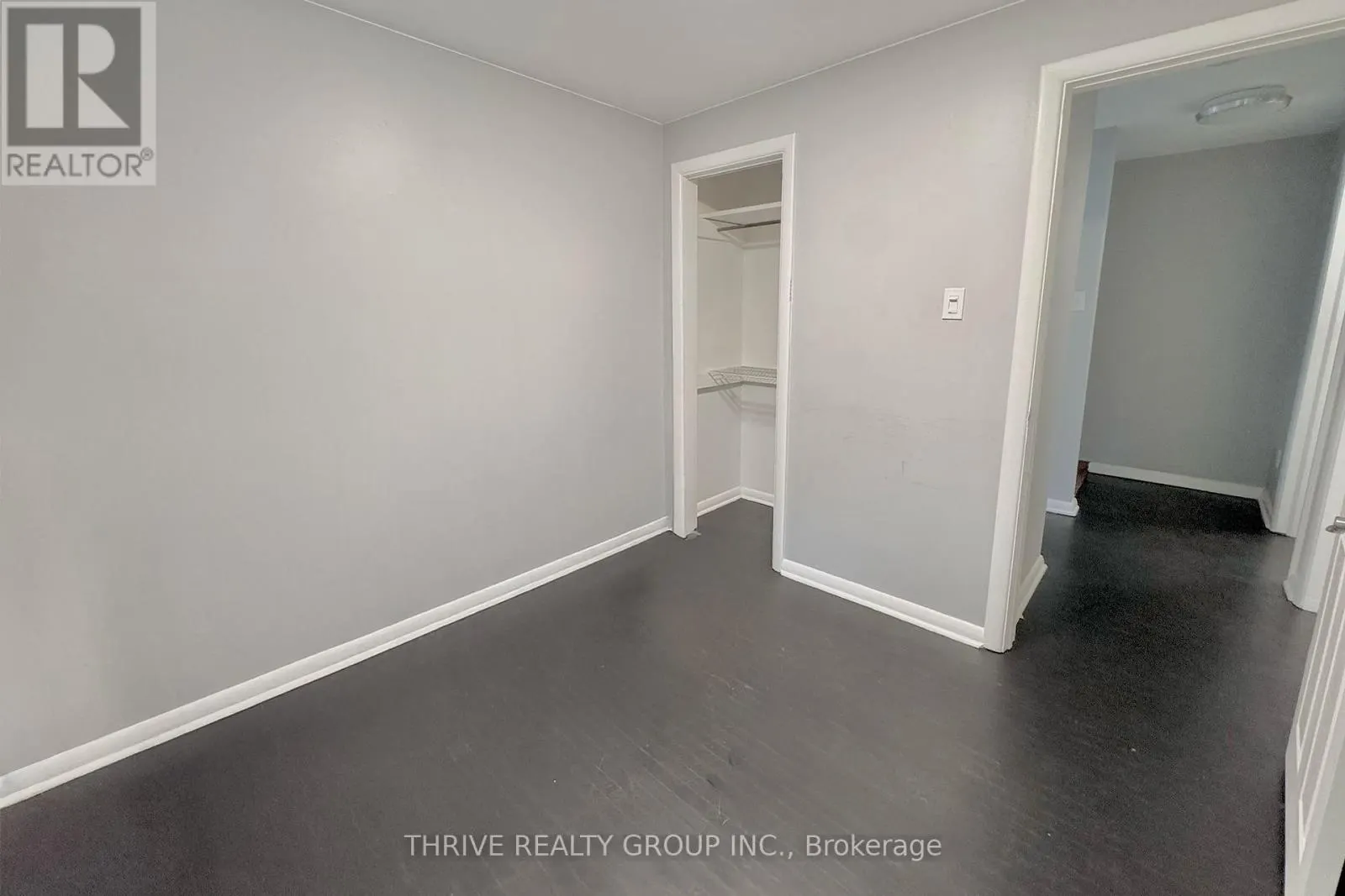 201 BARRY PLACE