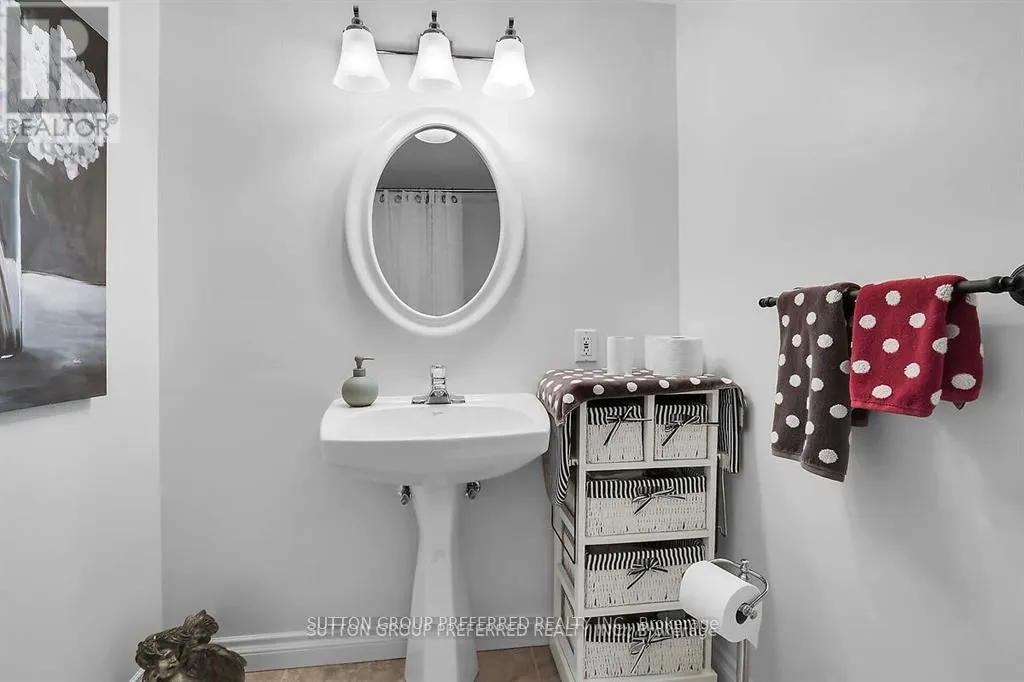 6 - 398 OLD RIVERSIDE DRIVE, #6