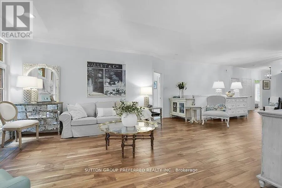 6 - 398 OLD RIVERSIDE DRIVE, #6