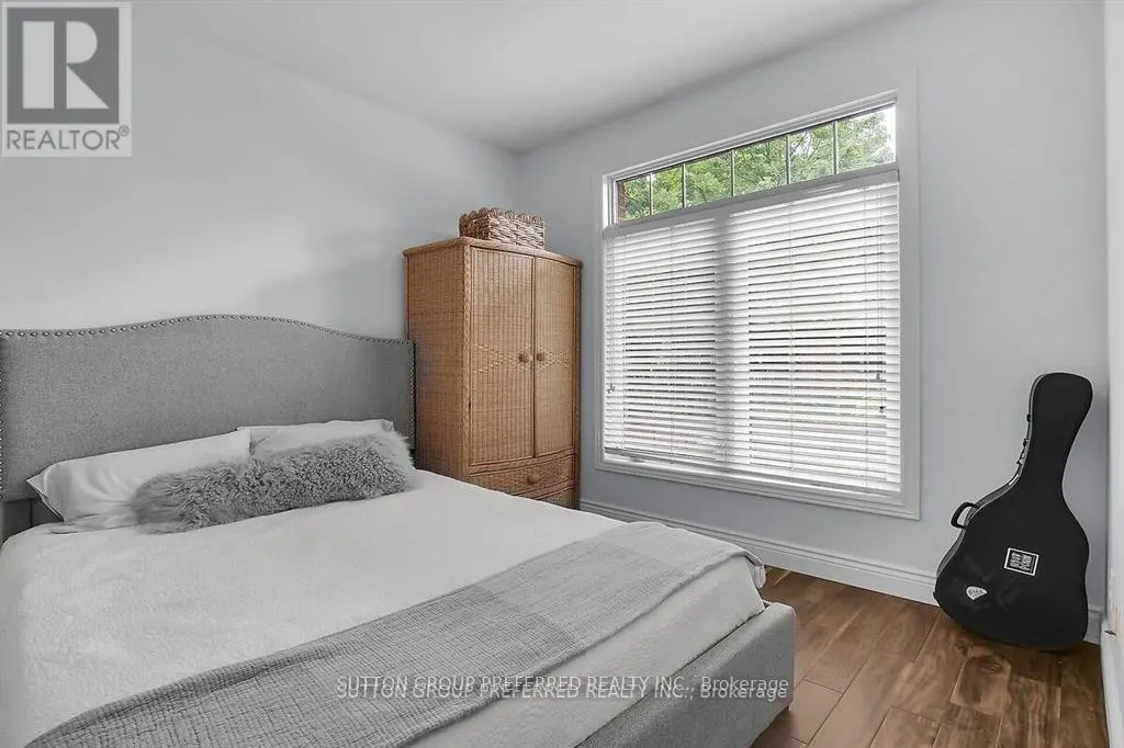 6 - 398 OLD RIVERSIDE DRIVE, #6