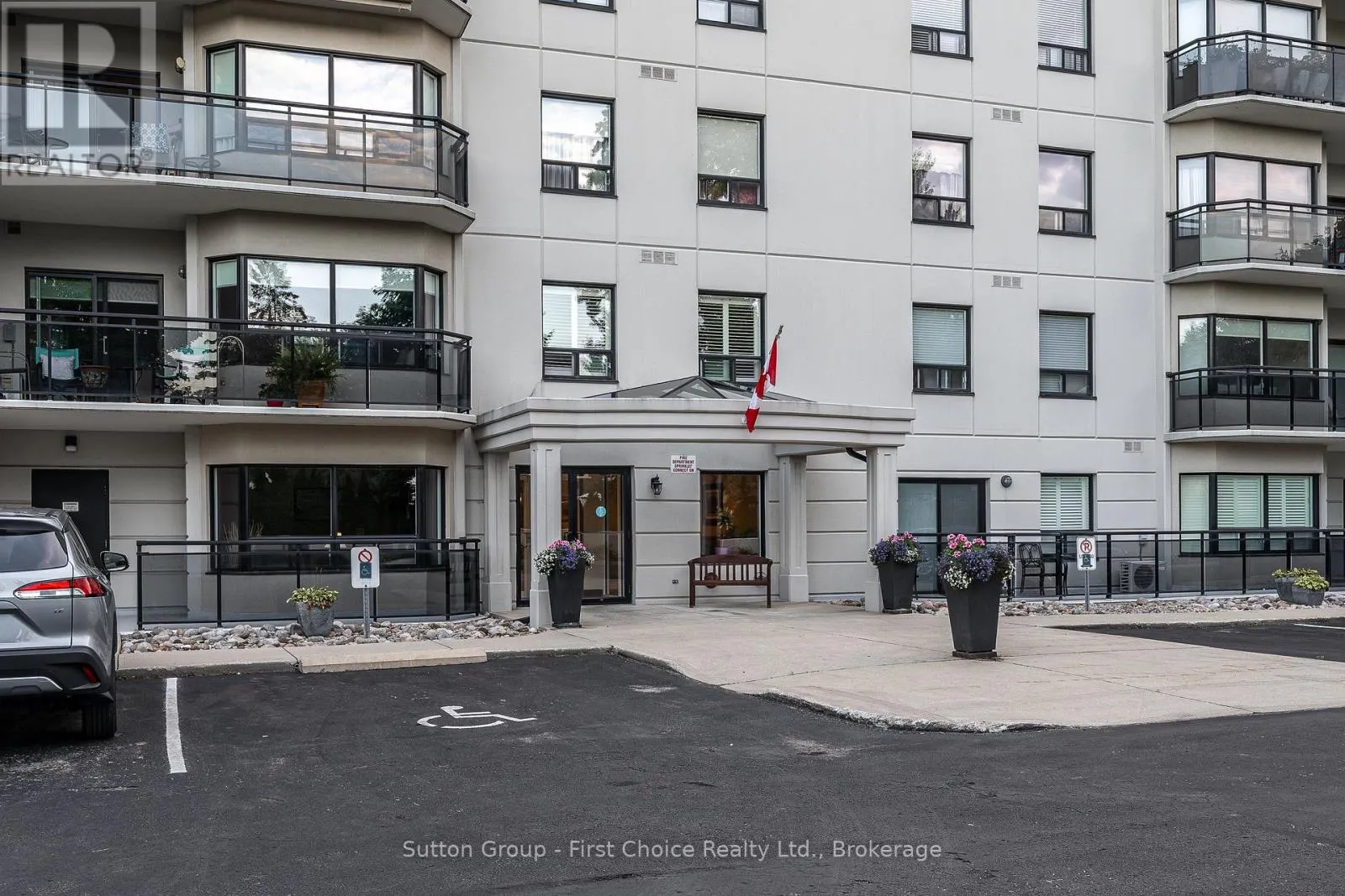 206 - 160 ROMEO STREET, #206