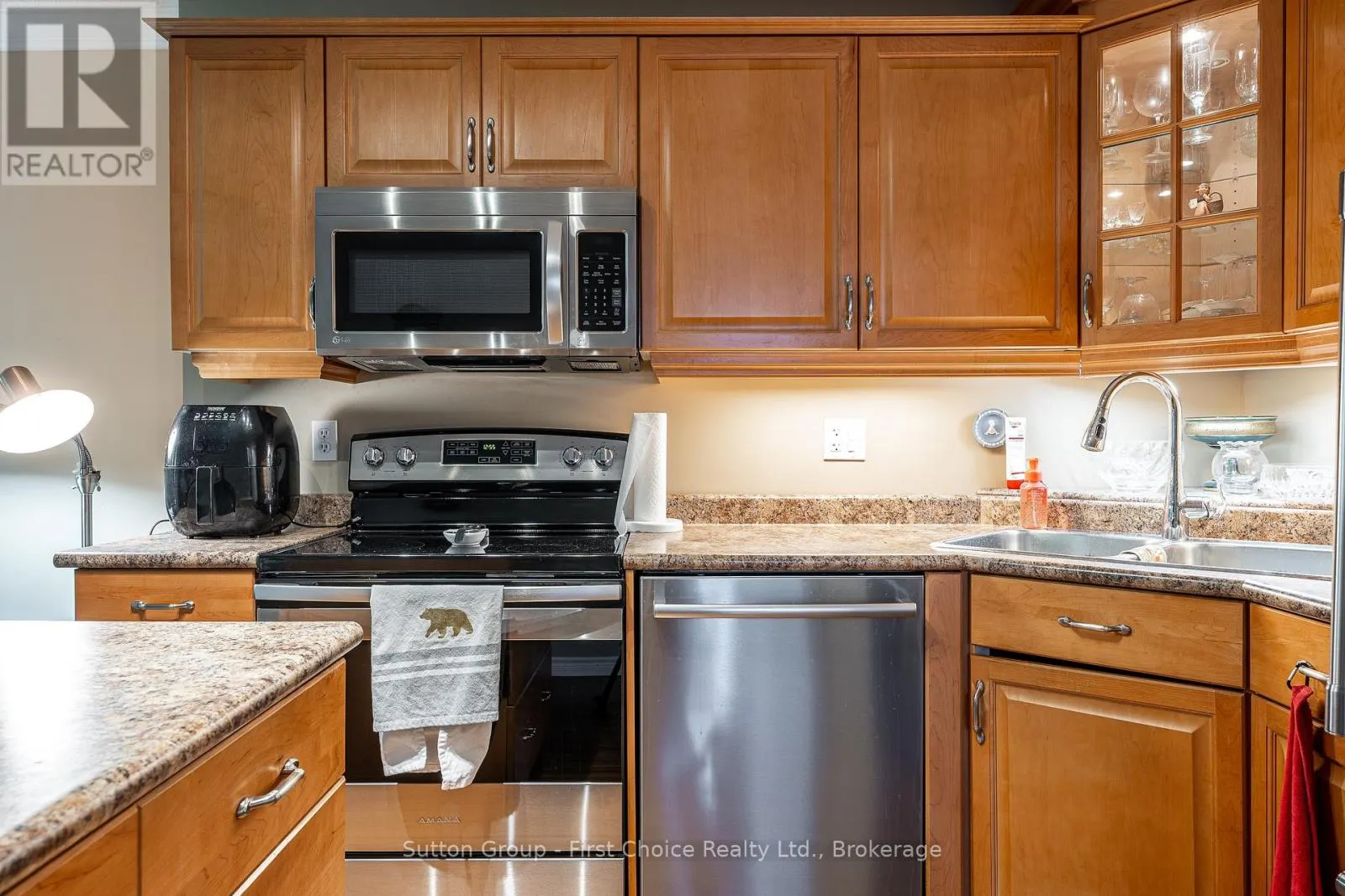 206 - 160 ROMEO STREET, #206