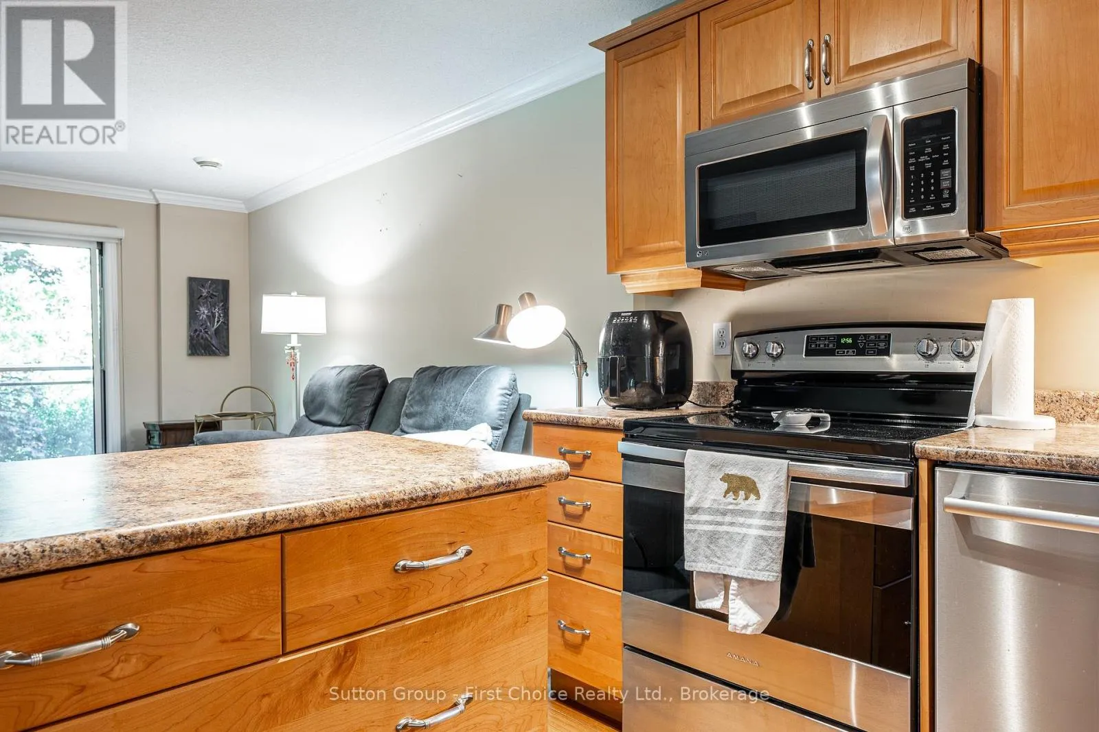206 - 160 ROMEO STREET, #206