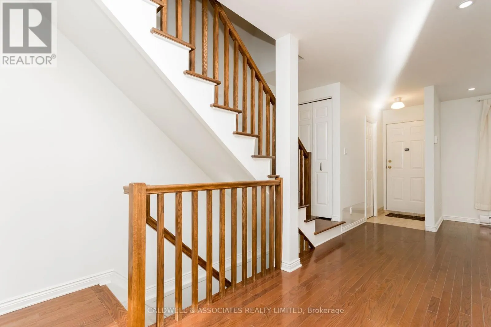 1 - 319 MACKAY STREET