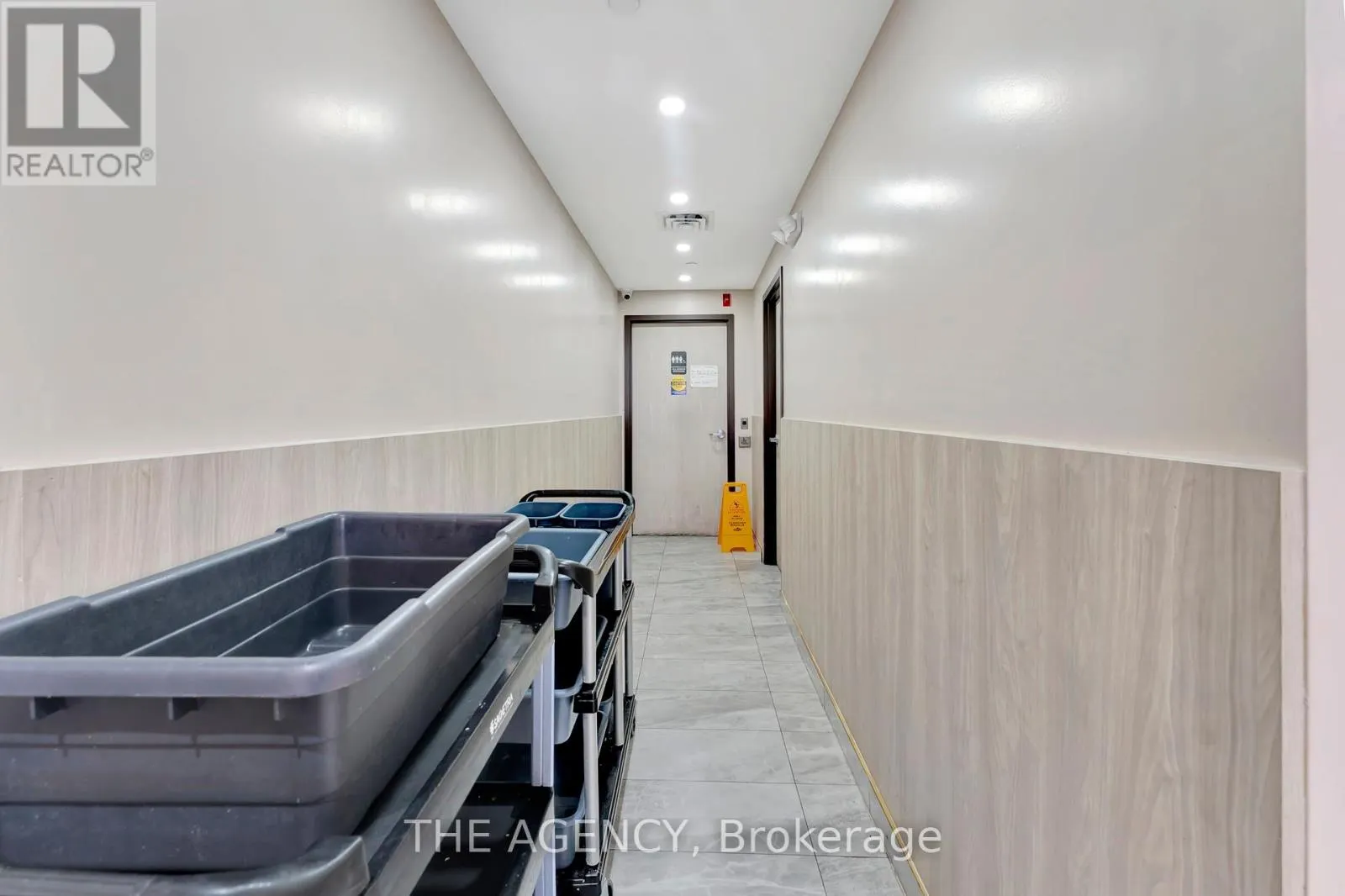 F3 - 218 HENRY STREET