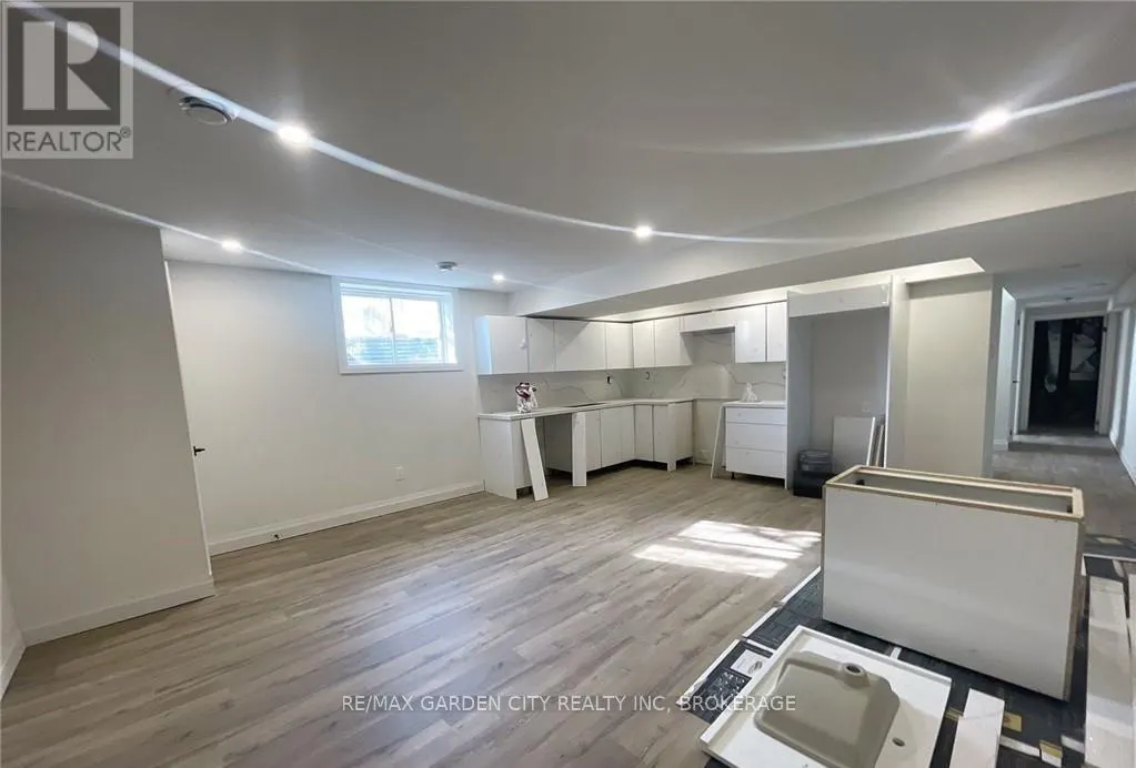 4-LOWER LEVEL - 13 VALLEY ROAD