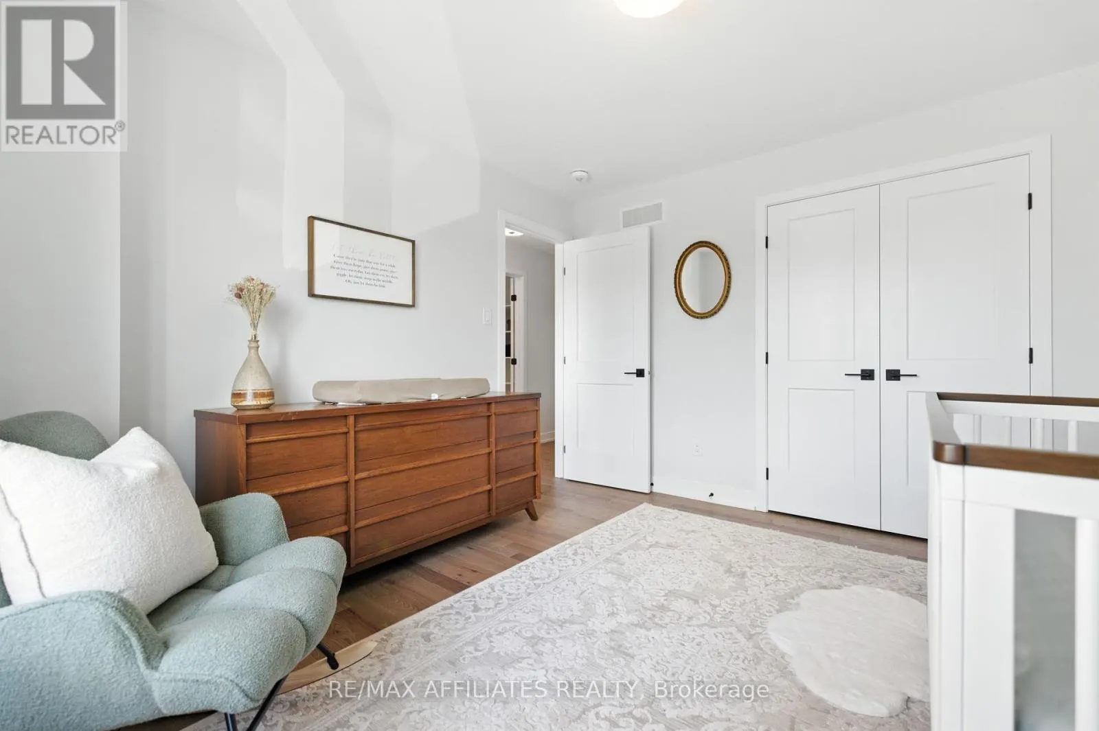142 THOMAS STREET S