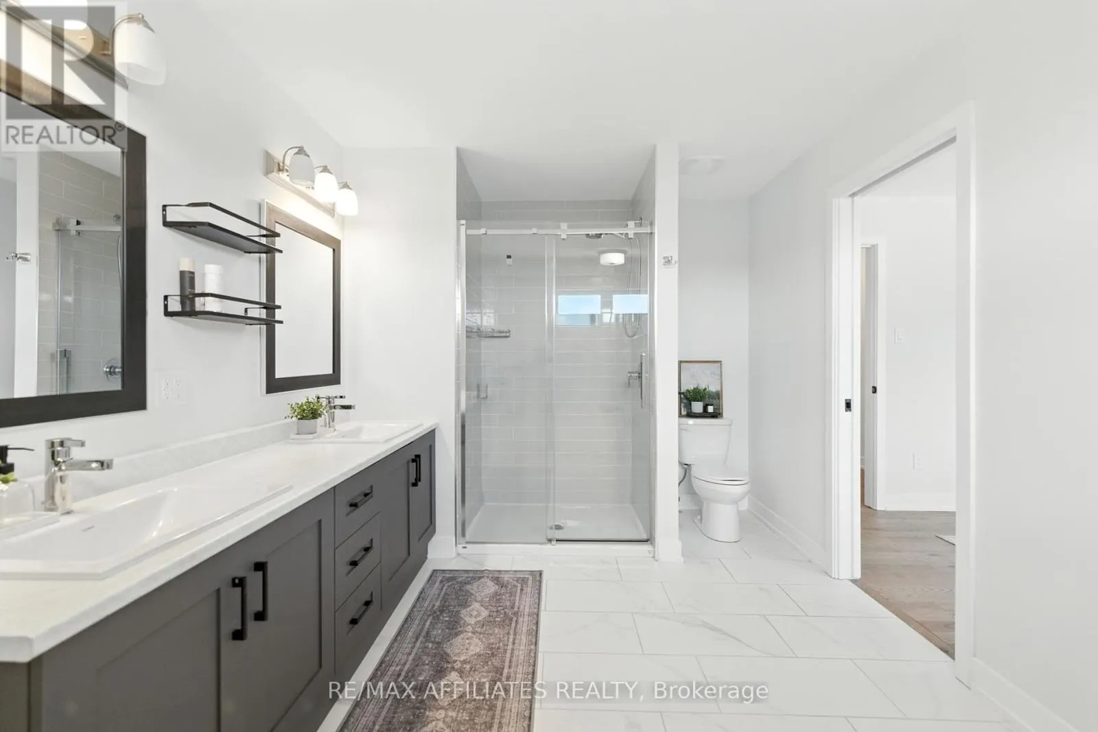 142 THOMAS STREET S