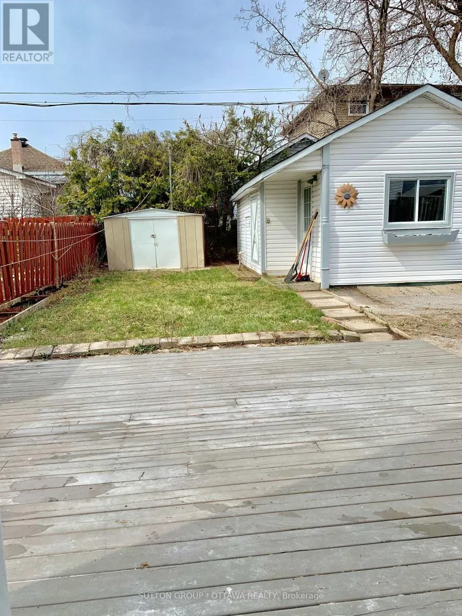 323 MONTFORT STREET