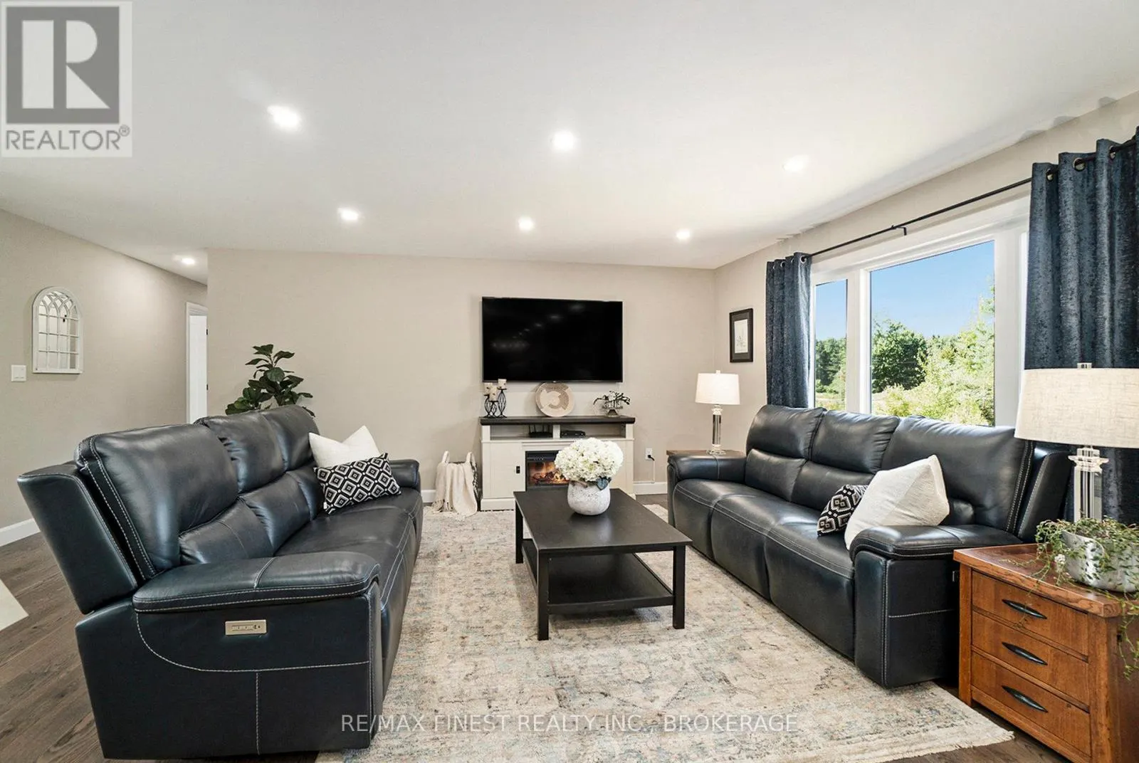 10541 WYLIE WAY