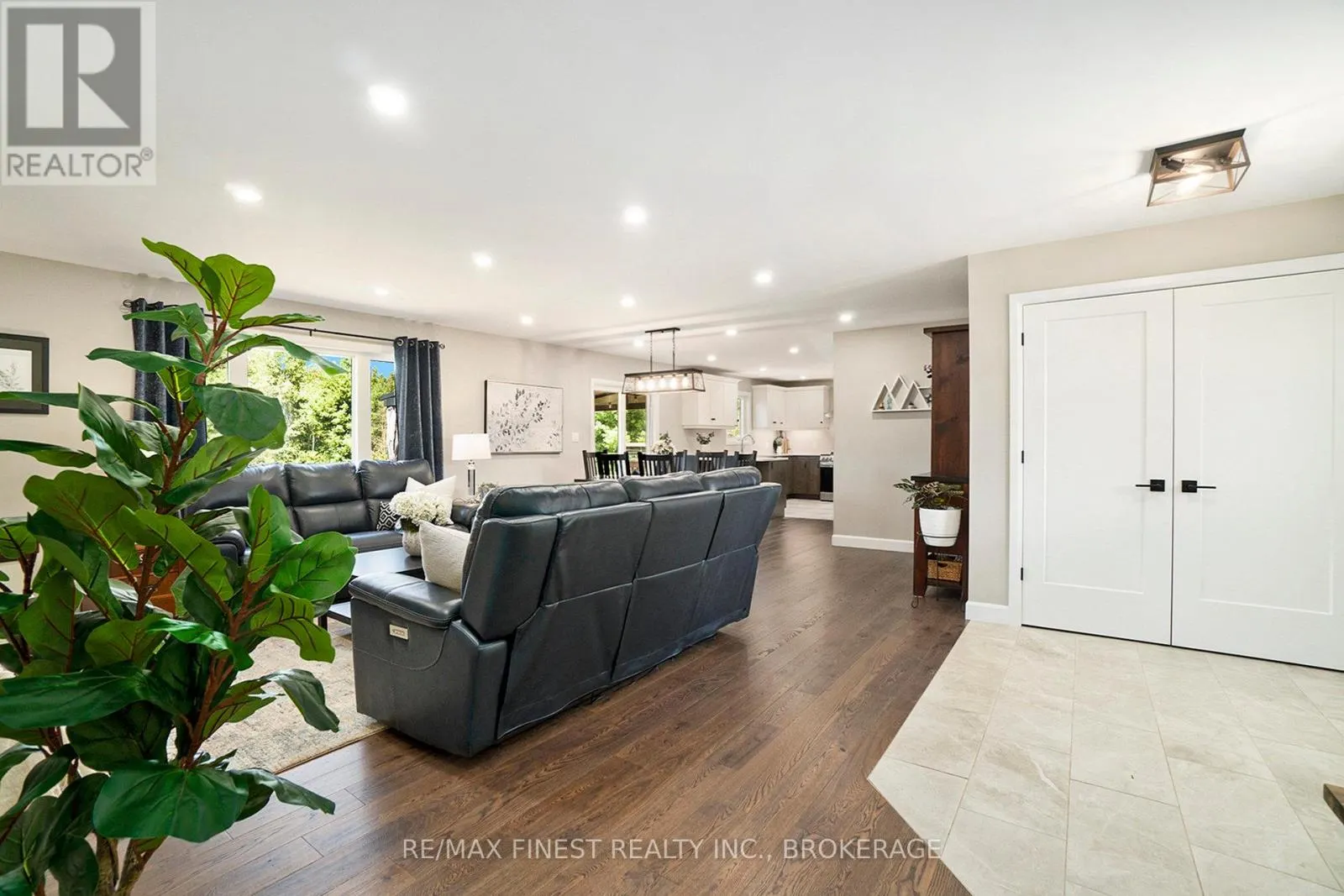 10541 WYLIE WAY
