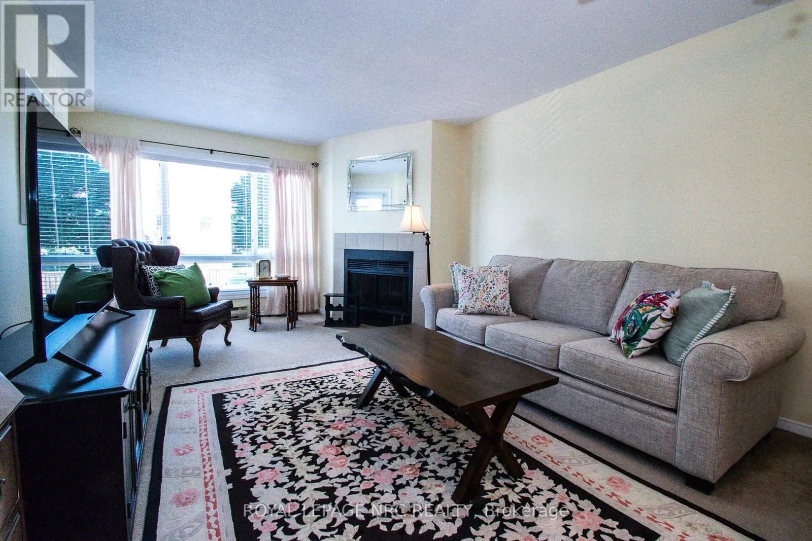 217 - 78 ROEHAMPTON AVENUE, #217
