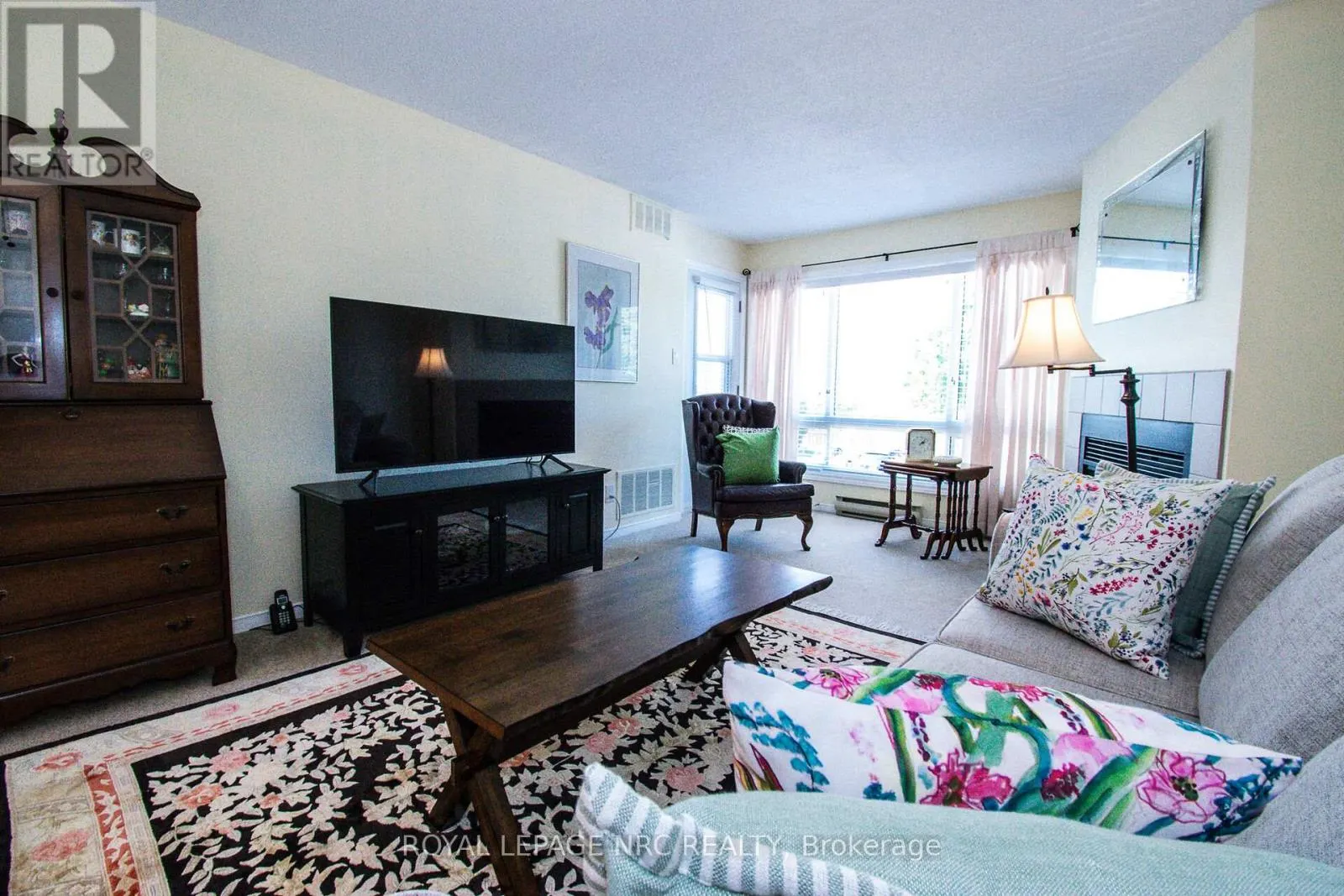 217 - 78 ROEHAMPTON AVENUE, #217